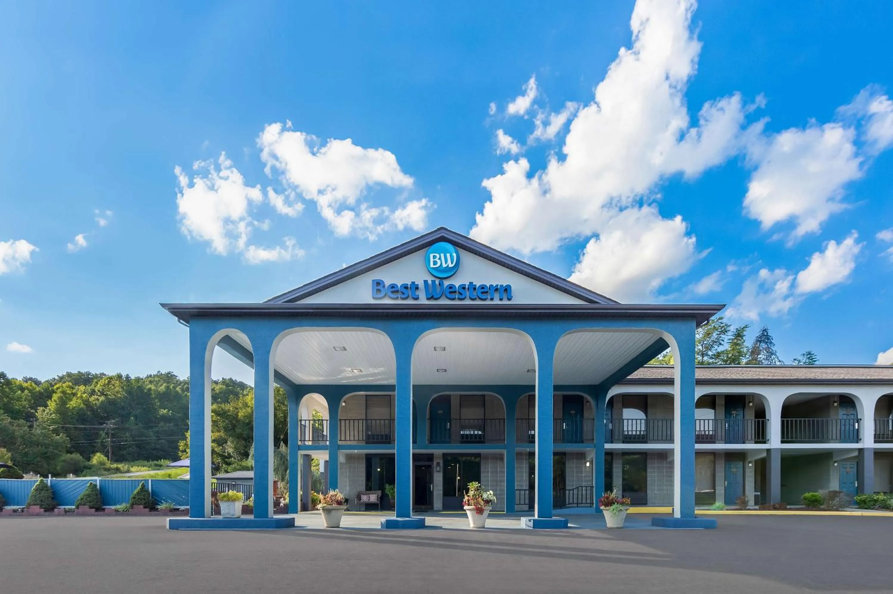 Property building in Best Western Corbin Inn