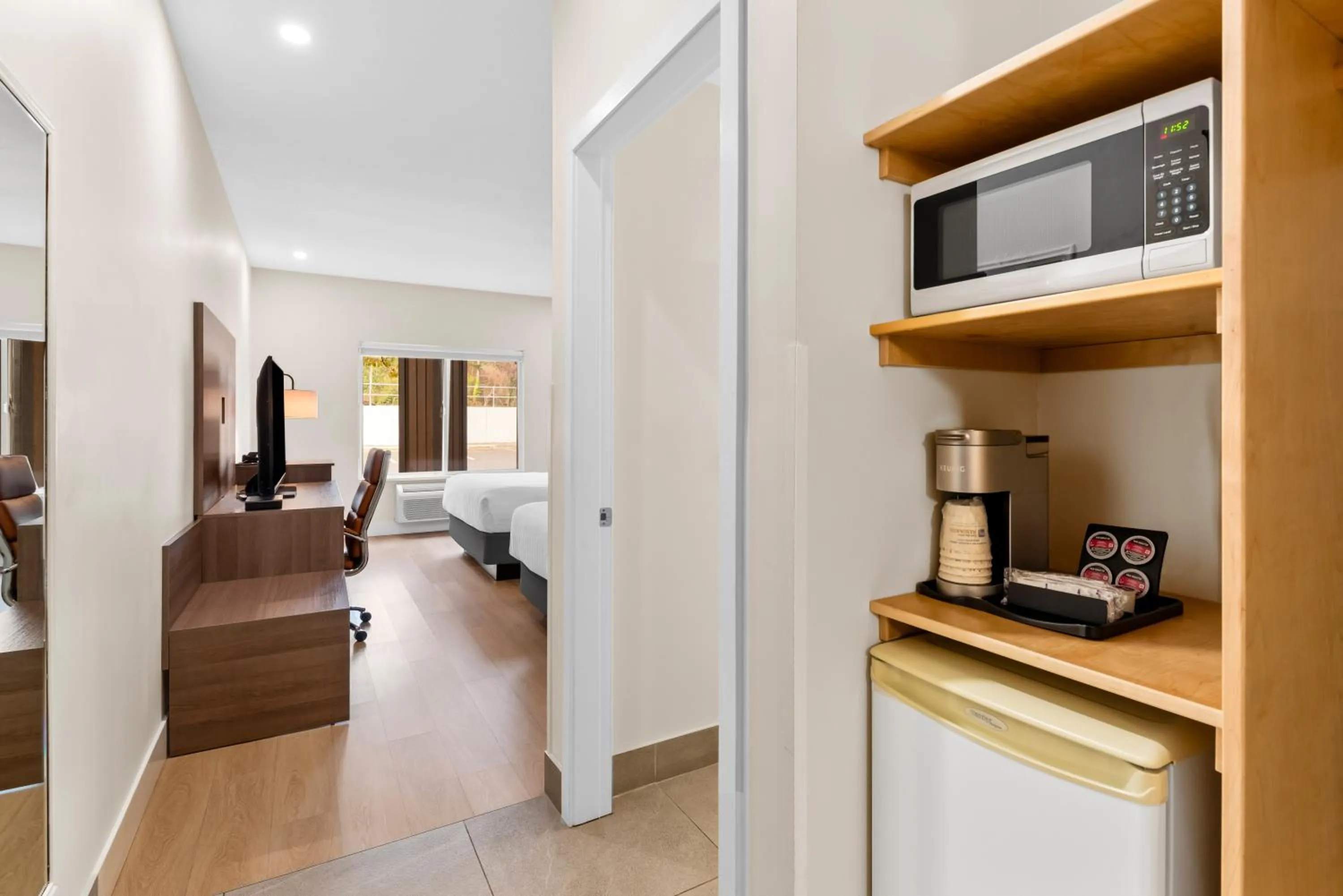 Bed in Travelodge by Wyndham Parksville