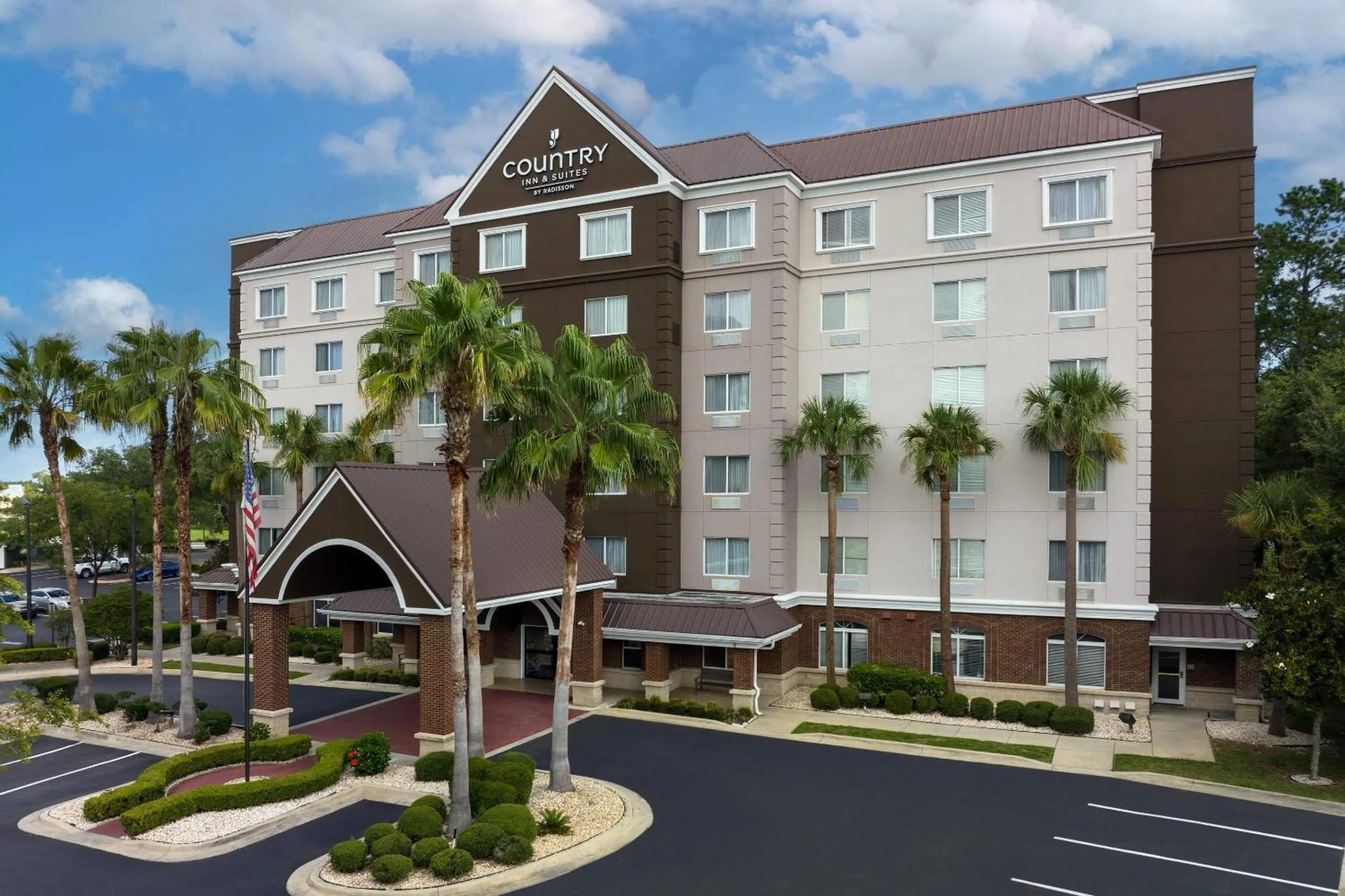 Property building in Country Inn & Suites by Radisson, Gainesville, FL