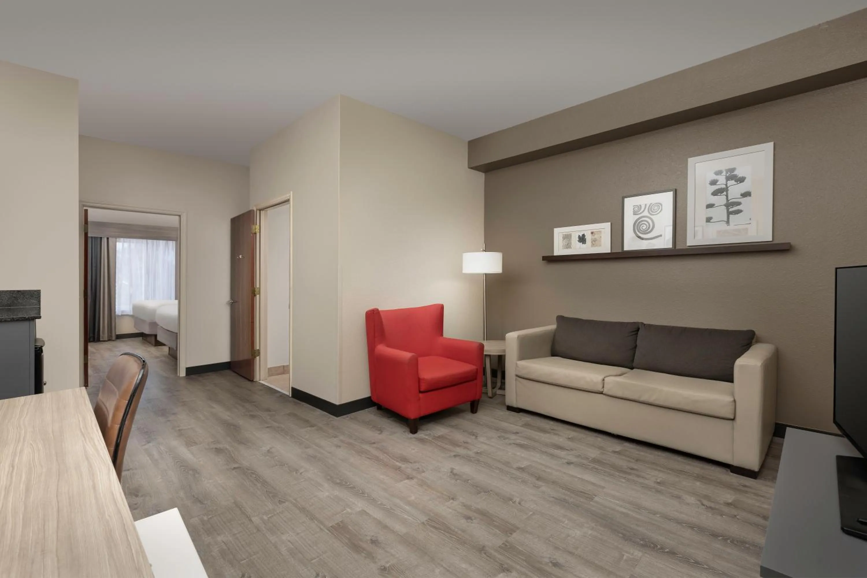 Seating area in Country Inn & Suites by Radisson, Gainesville, FL