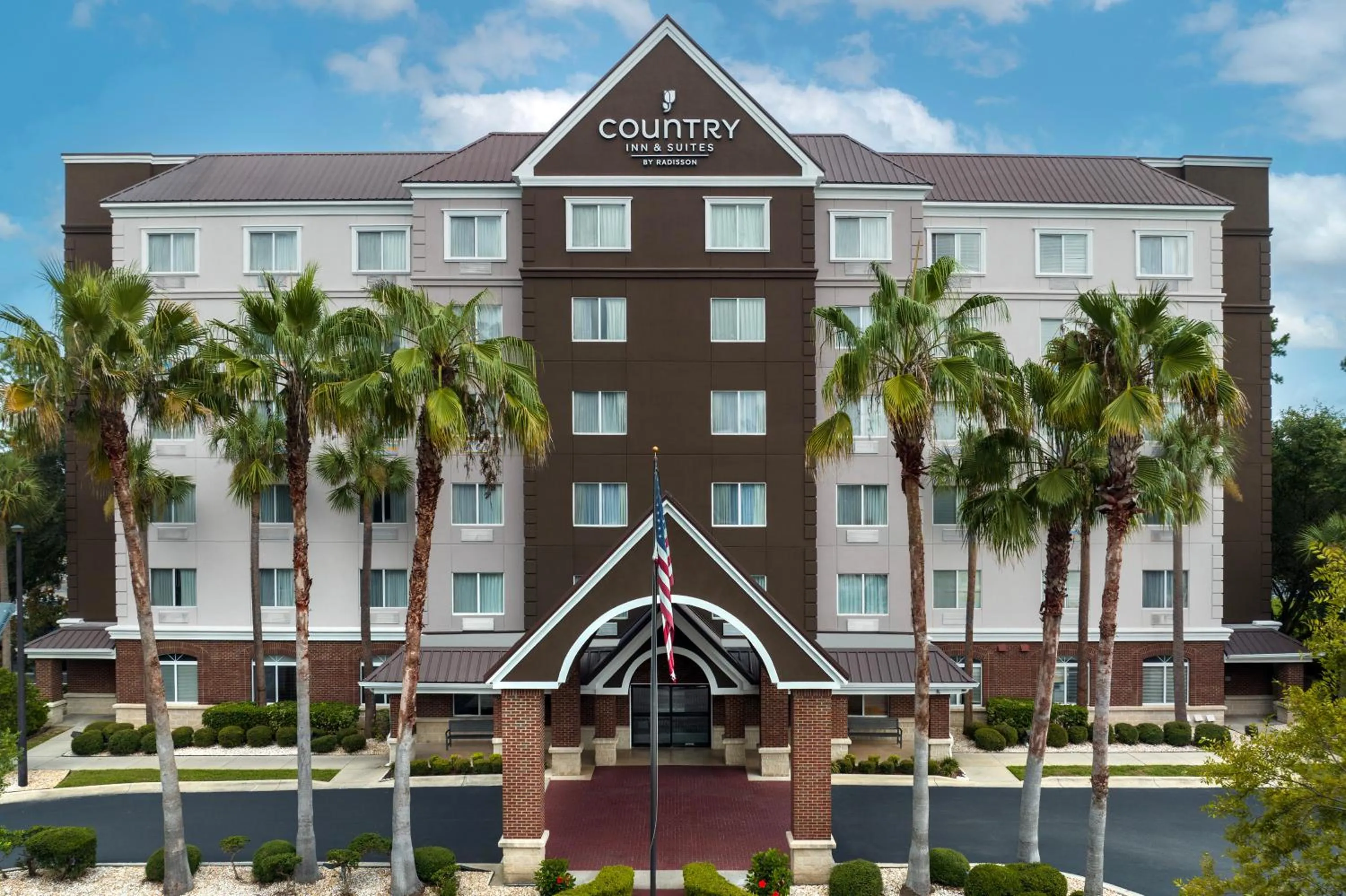Property building in Country Inn & Suites by Radisson, Gainesville, FL