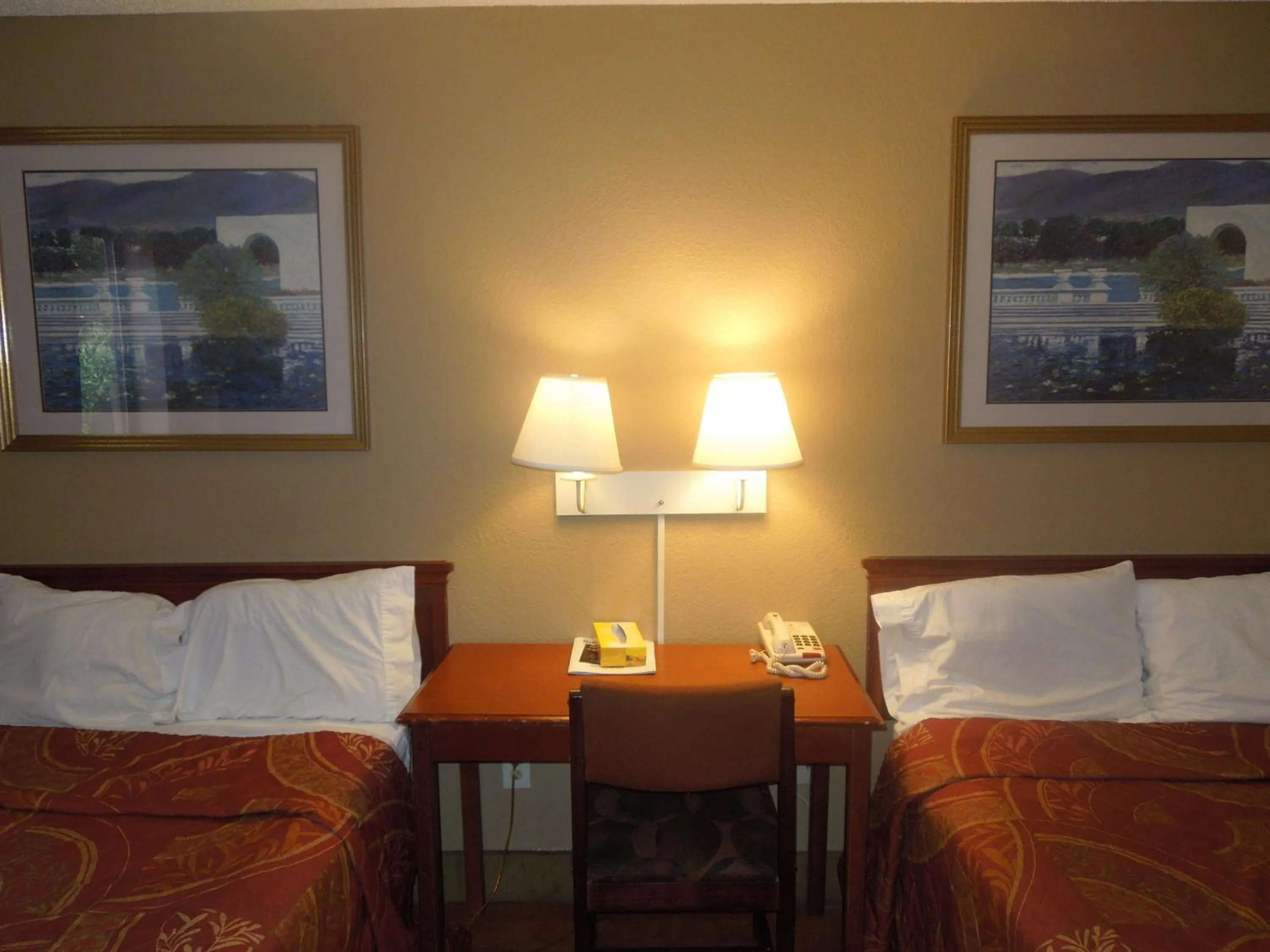 Bed in Super 8 by Wyndham Waldorf