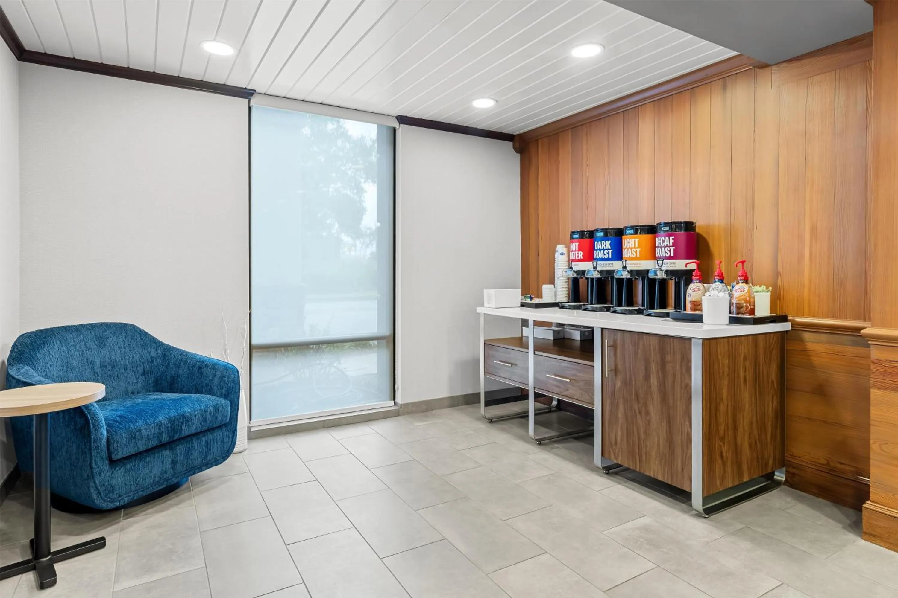 Restaurant/places to eat in Hampton Inn & Suites Tifton