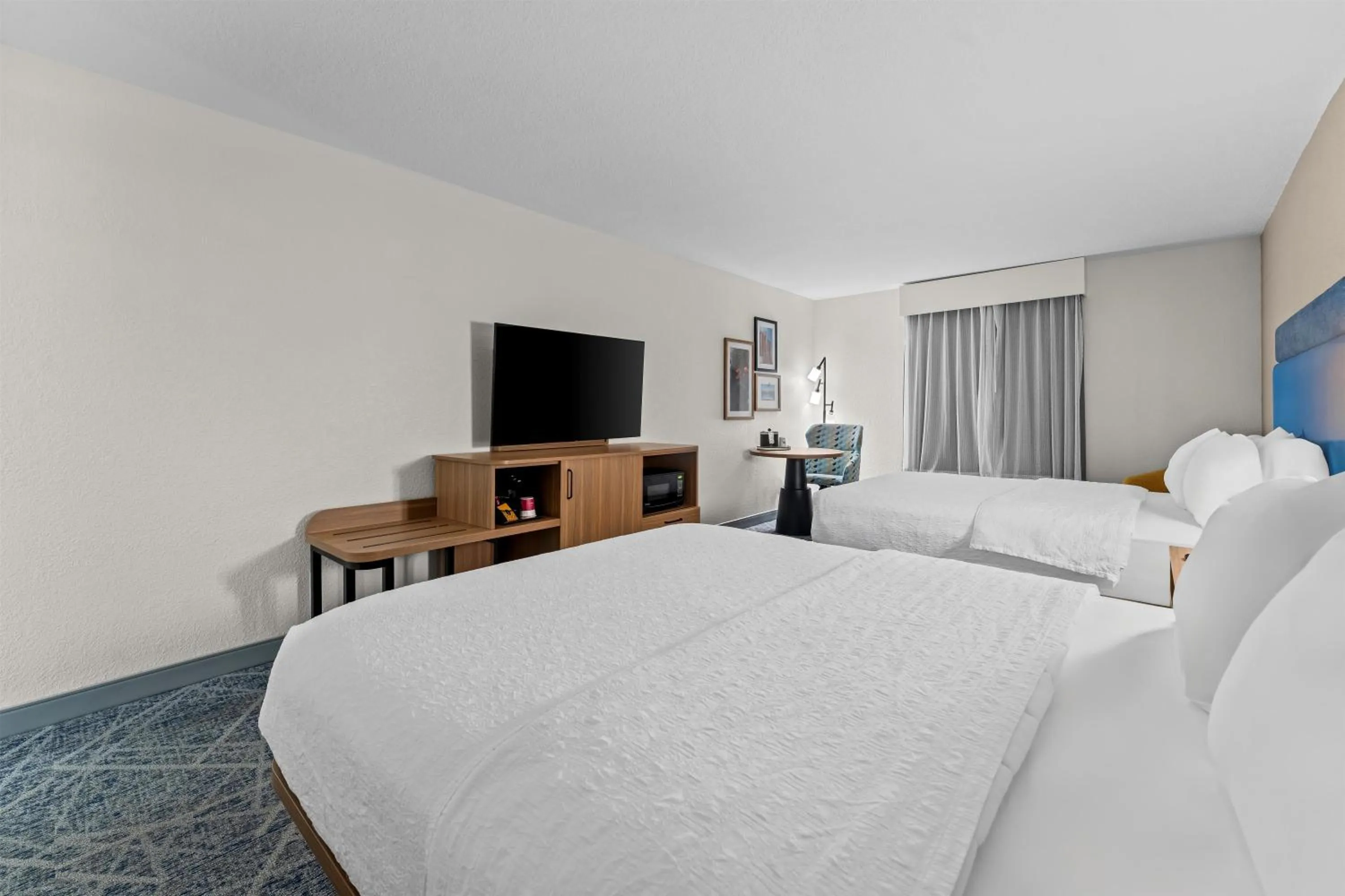 Bedroom, Bed in Hampton Inn & Suites Tifton