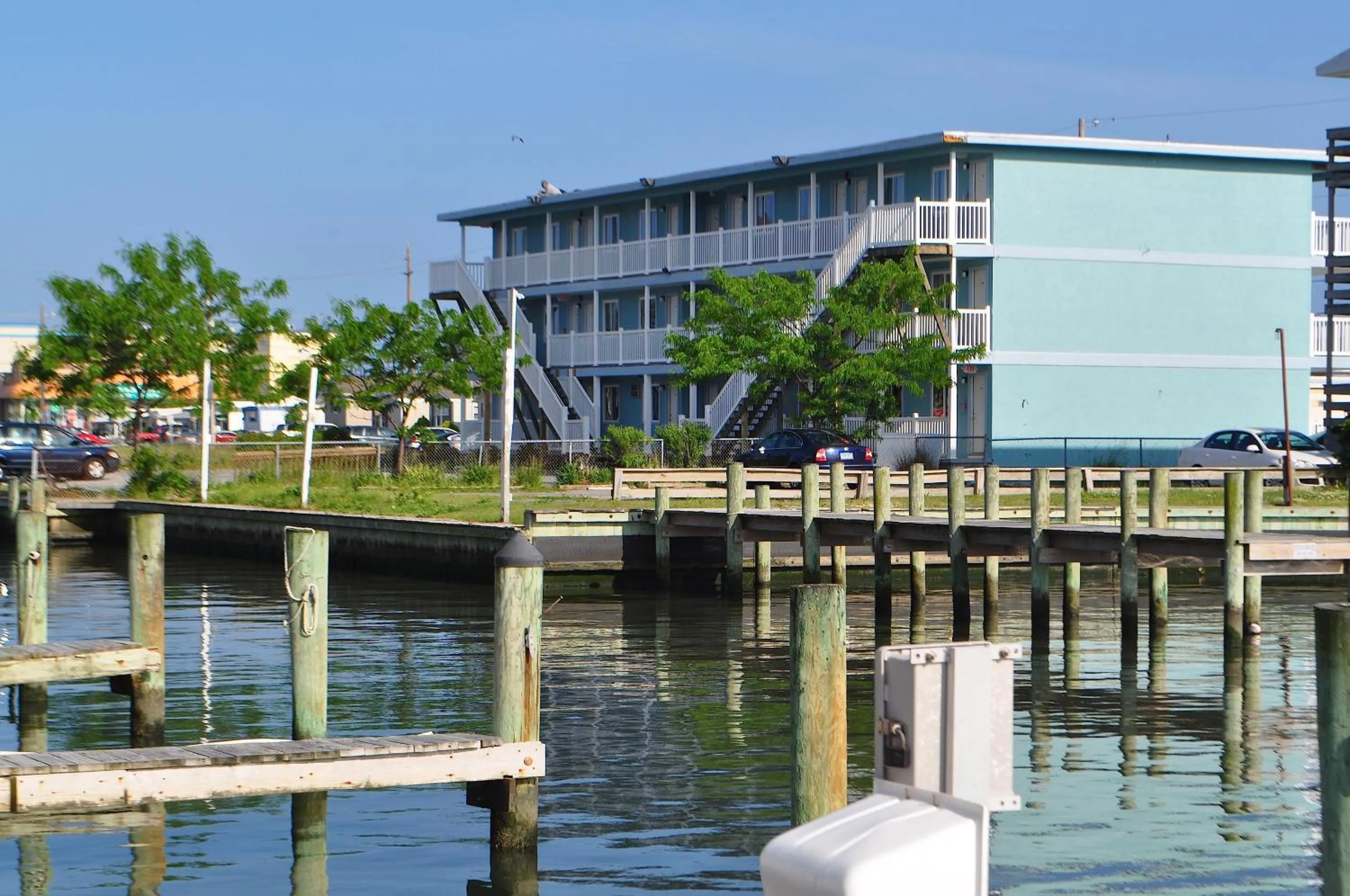 Facade/entrance in Spindrift Motel