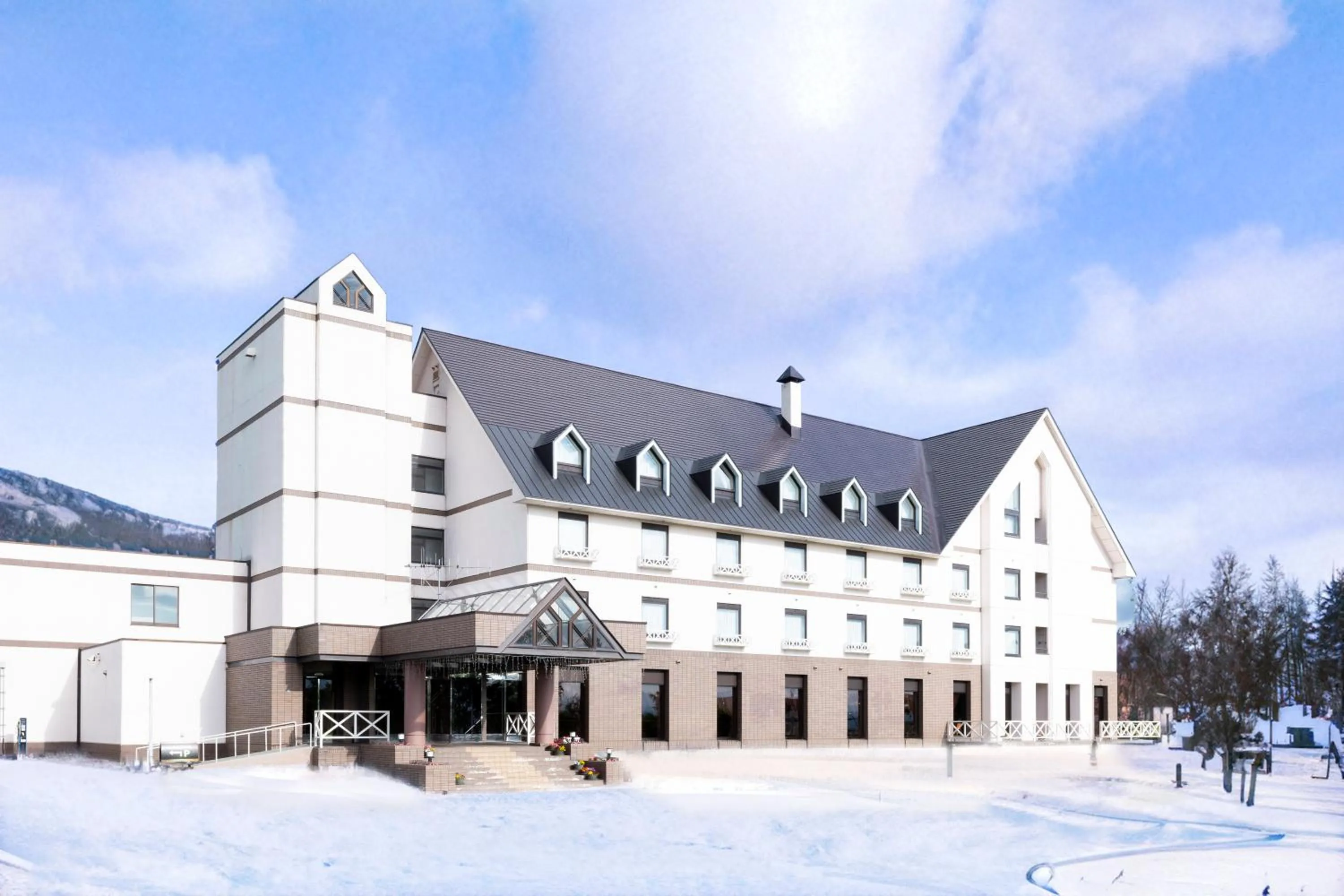 Property building in Hotel Edel Warme