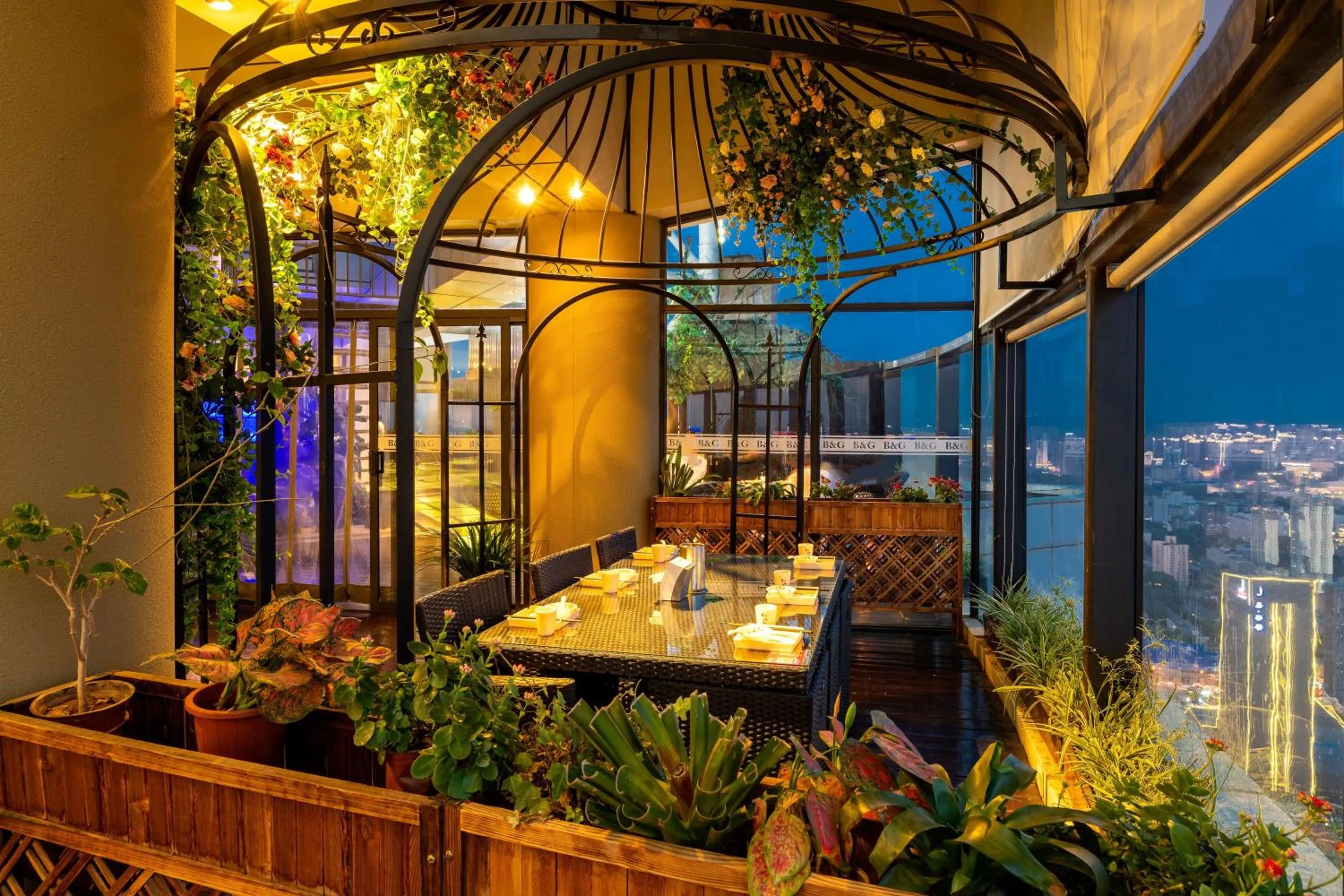 Restaurant/places to eat in Crowne Plaza Xi'an by IHG