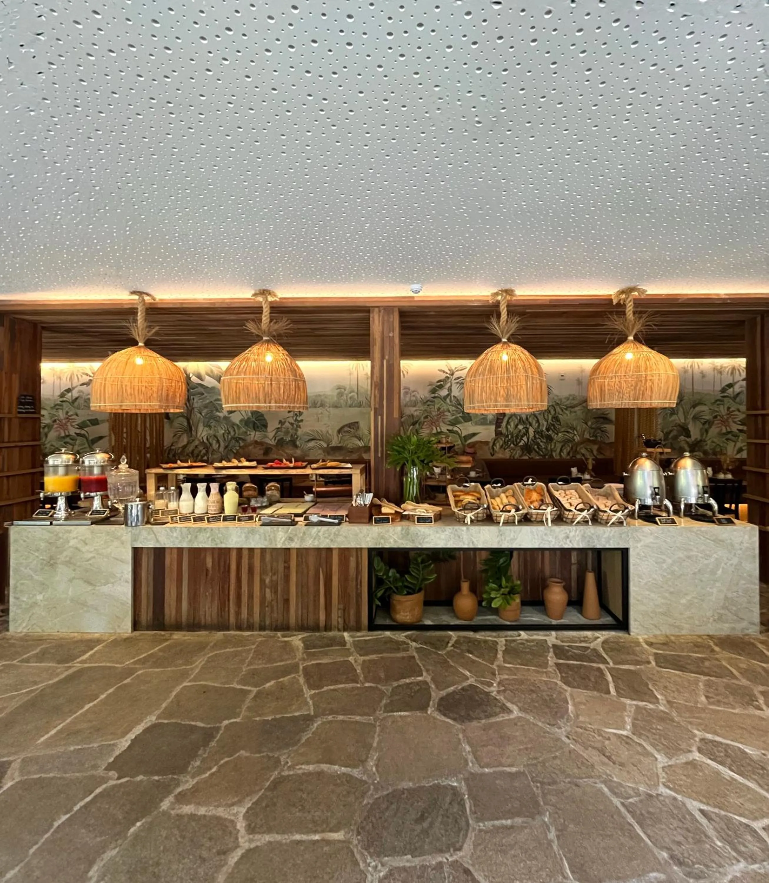 Buffet breakfast in Pauli Boutique Hotel