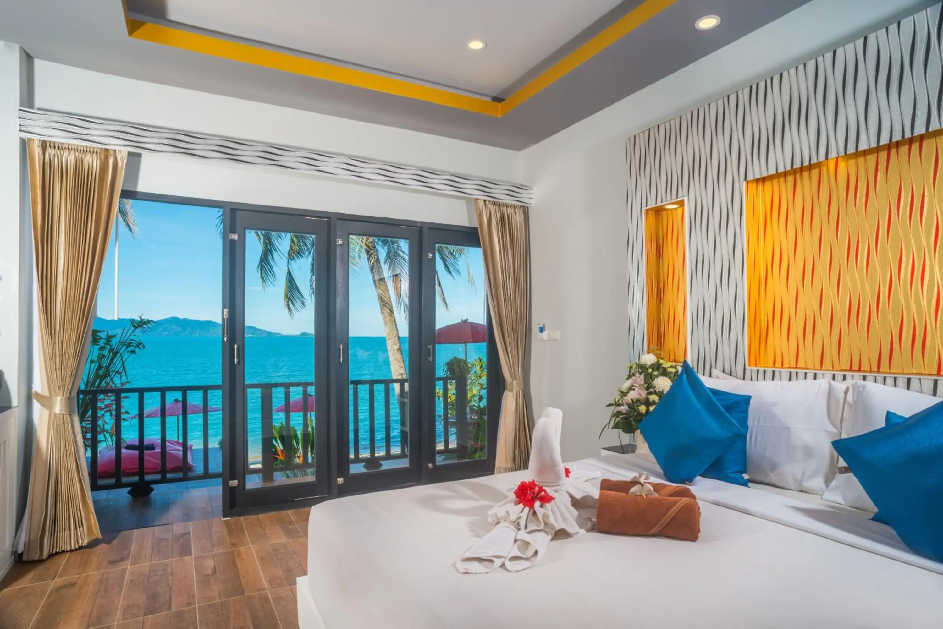 The True Beach Front in The Florist Resort The True Beach Front in The Florist Resort