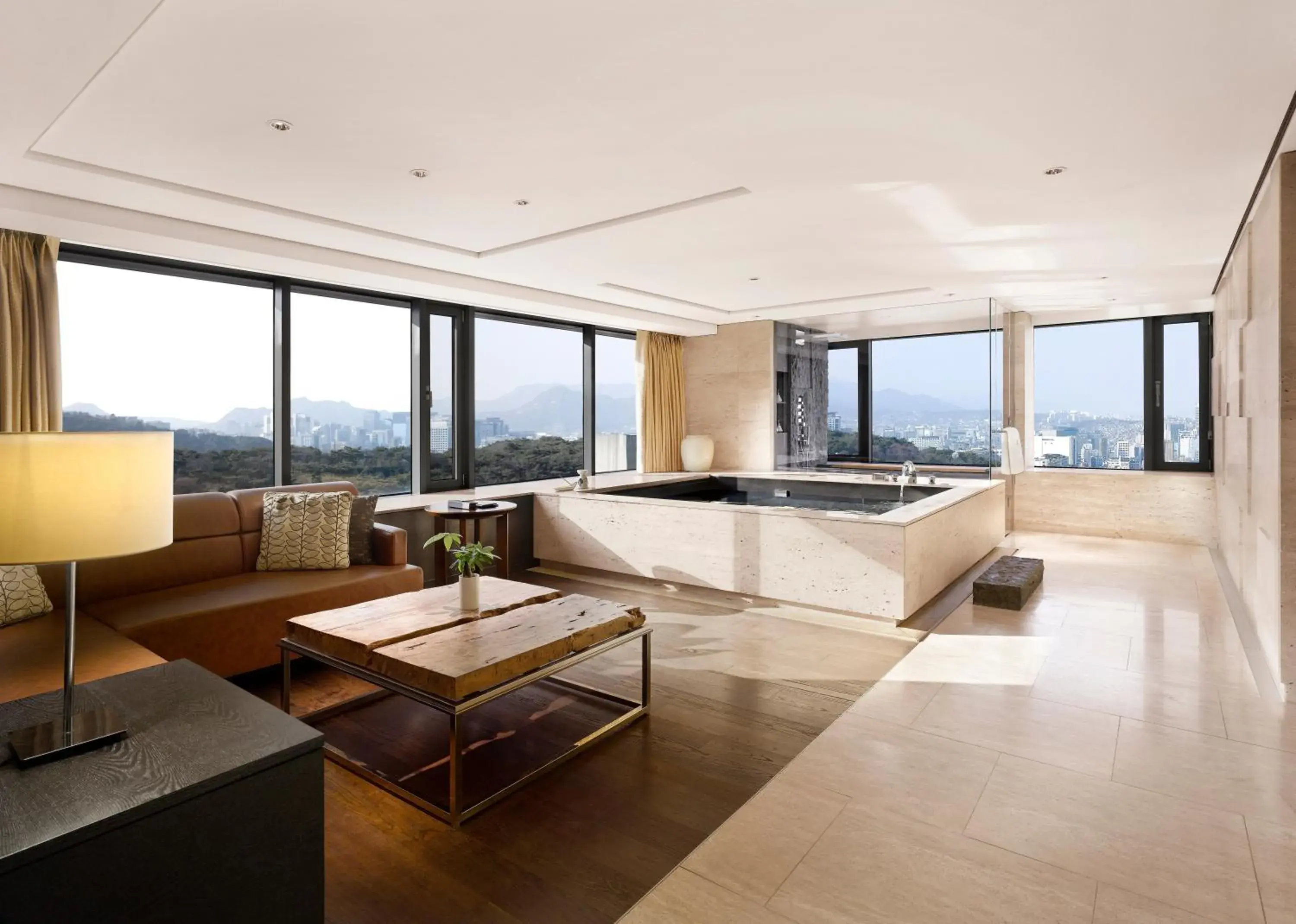 Grand Premier Pool Namsan View Suite in Banyan Tree Club & Spa Seoul Grand Premier Pool Namsan View Suite in Banyan Tree Club & Spa Seoul