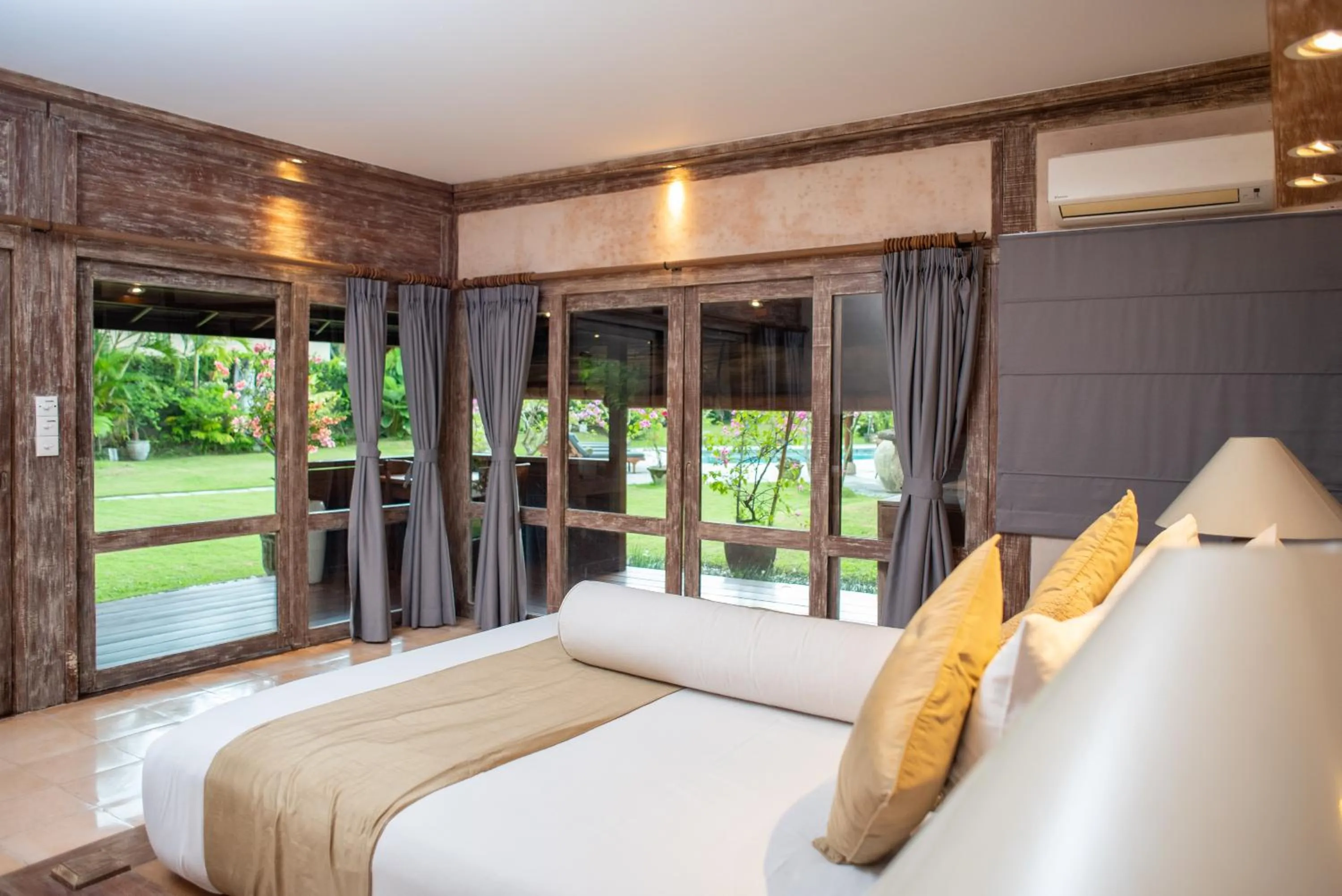 Bedroom, Bed in Sienna Villas Seminyak