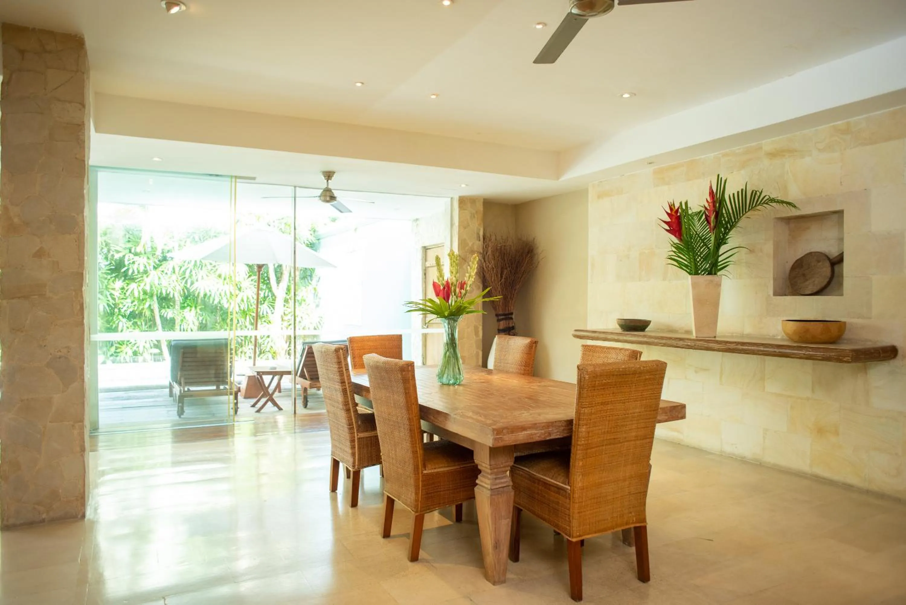 Dining area in Sienna Villas Seminyak