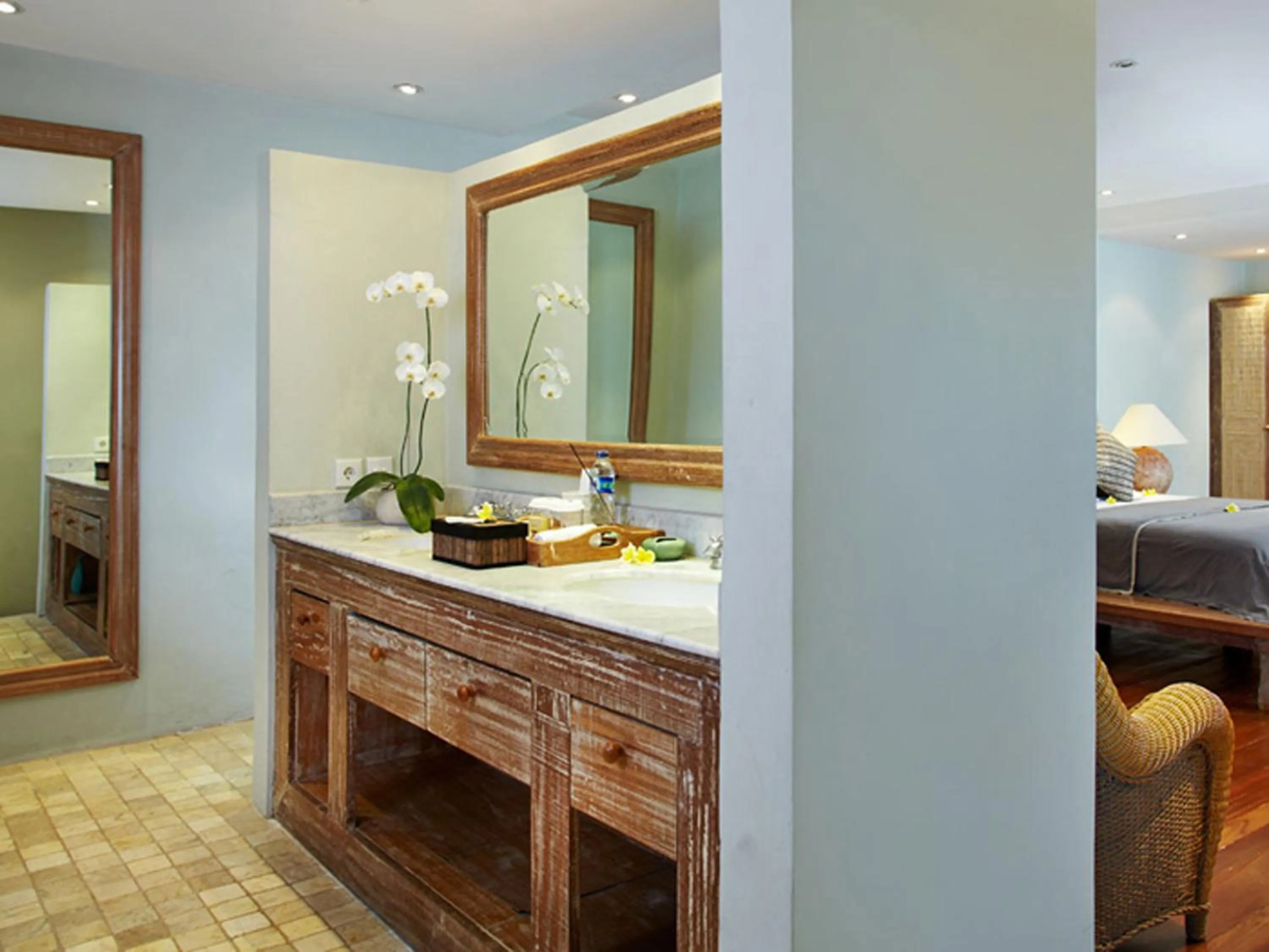 Bathroom, Bed in Sienna Villas Seminyak