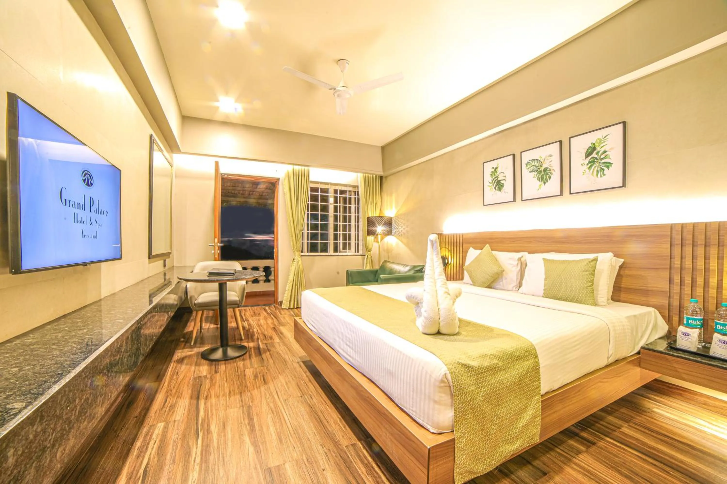 Bedroom, Bed in Grand Palace Hotel & Spa