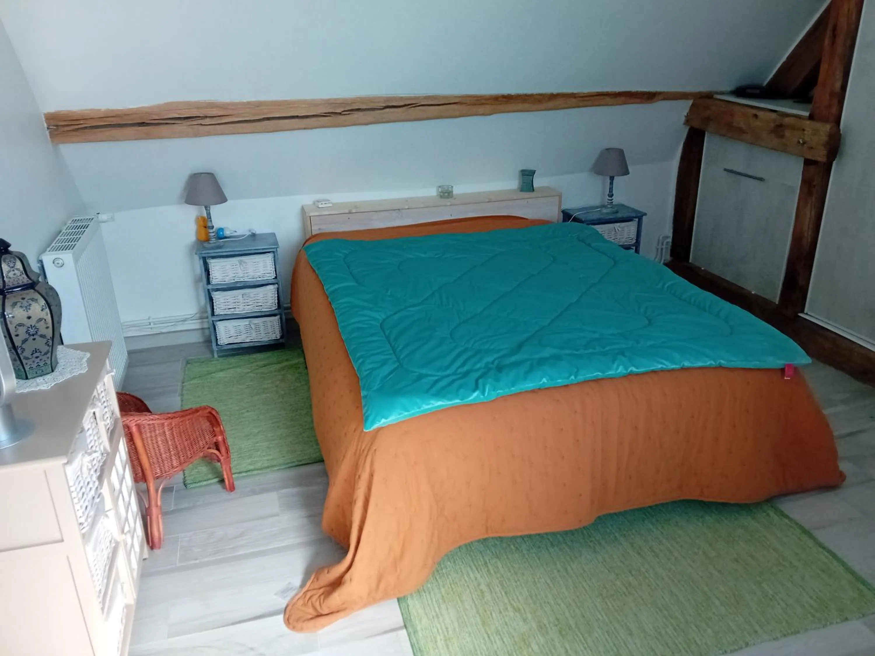 Bedroom, Bed in La Treille