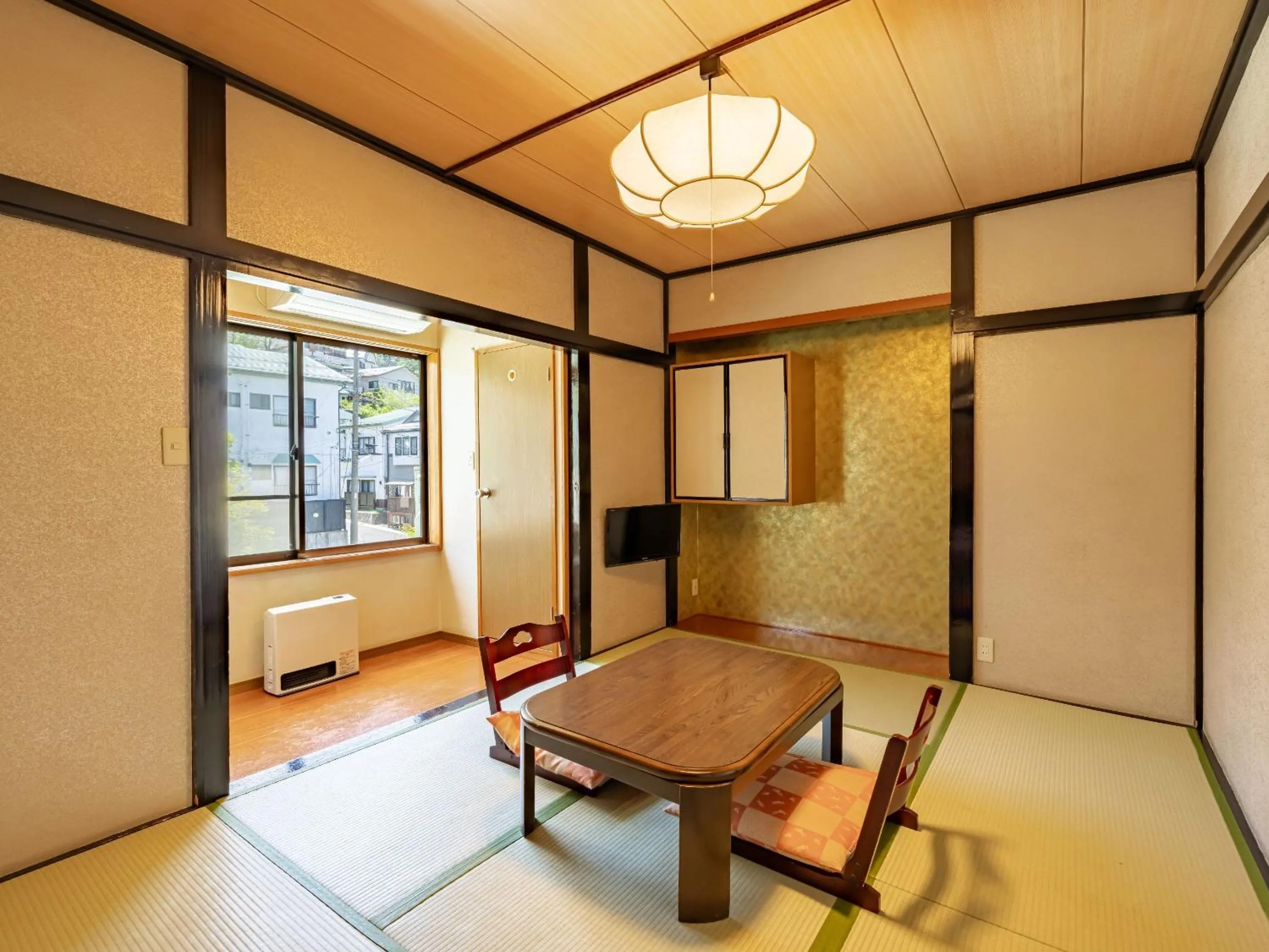 Photo of the whole room in くさつのお宿 清重館 Kiyoshigekan 素泊りの宿