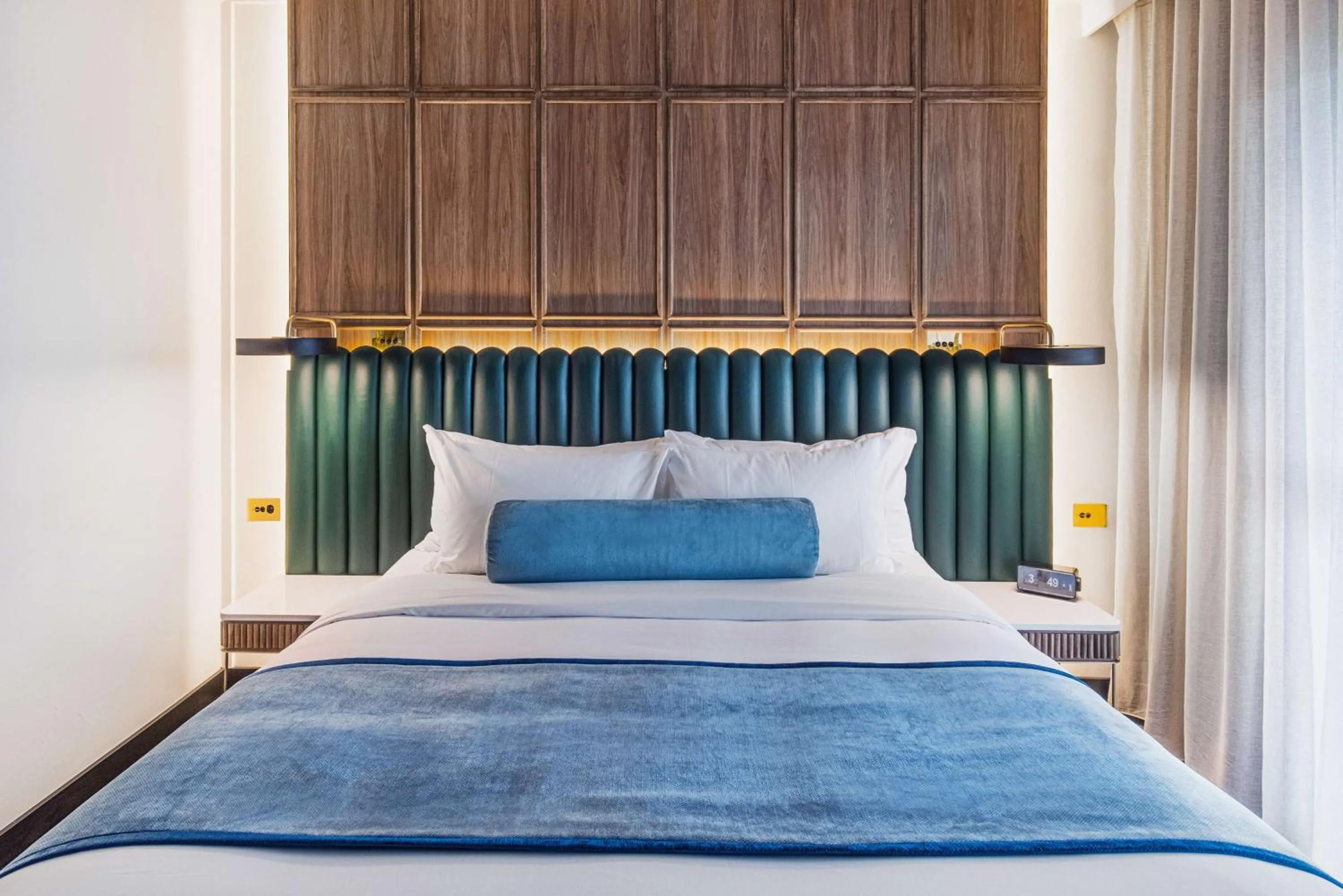 Photo of the whole room, Bed in Powerhouse Hotel Tamworth by Rydges