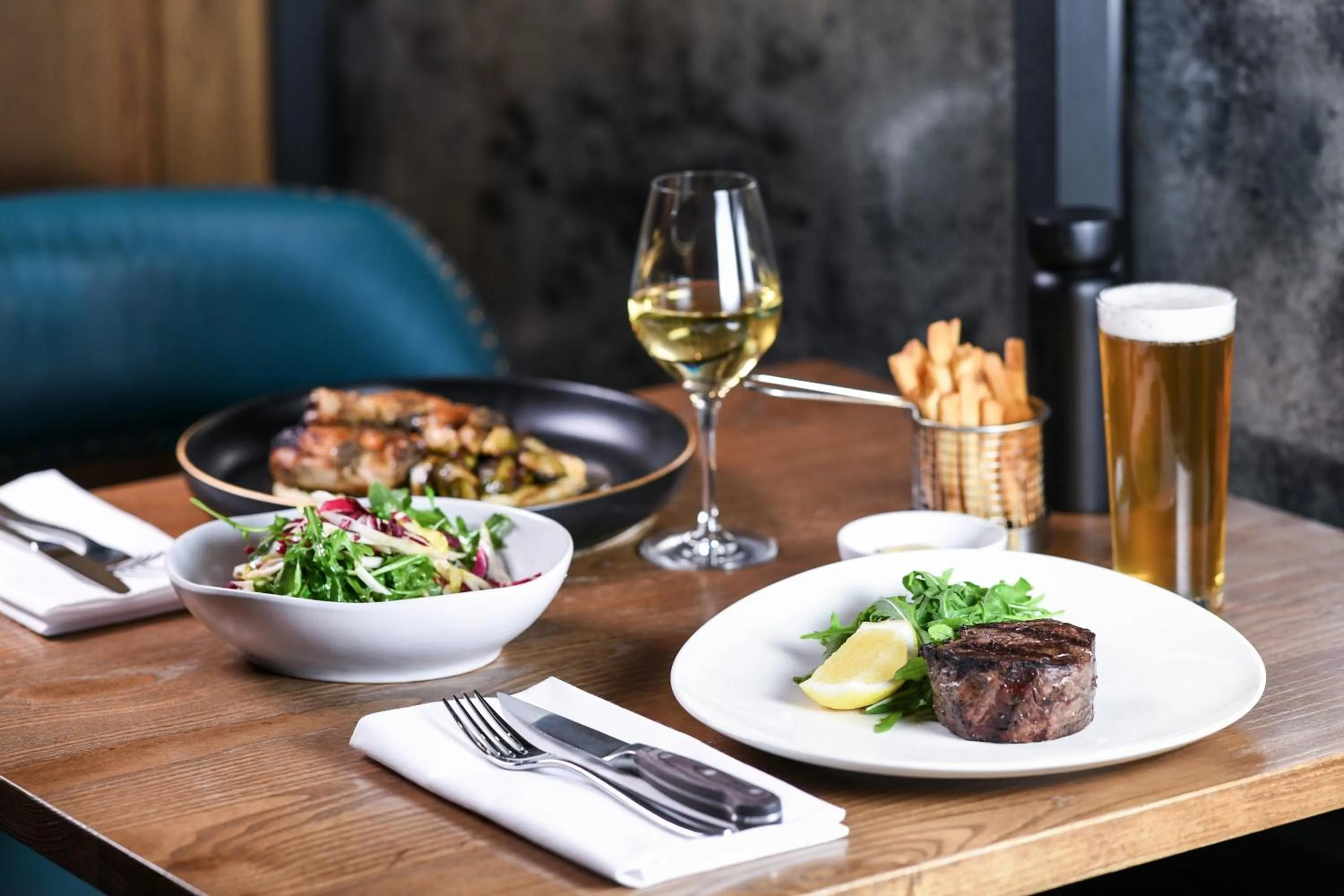 Restaurant/places to eat in Powerhouse Hotel Tamworth by Rydges