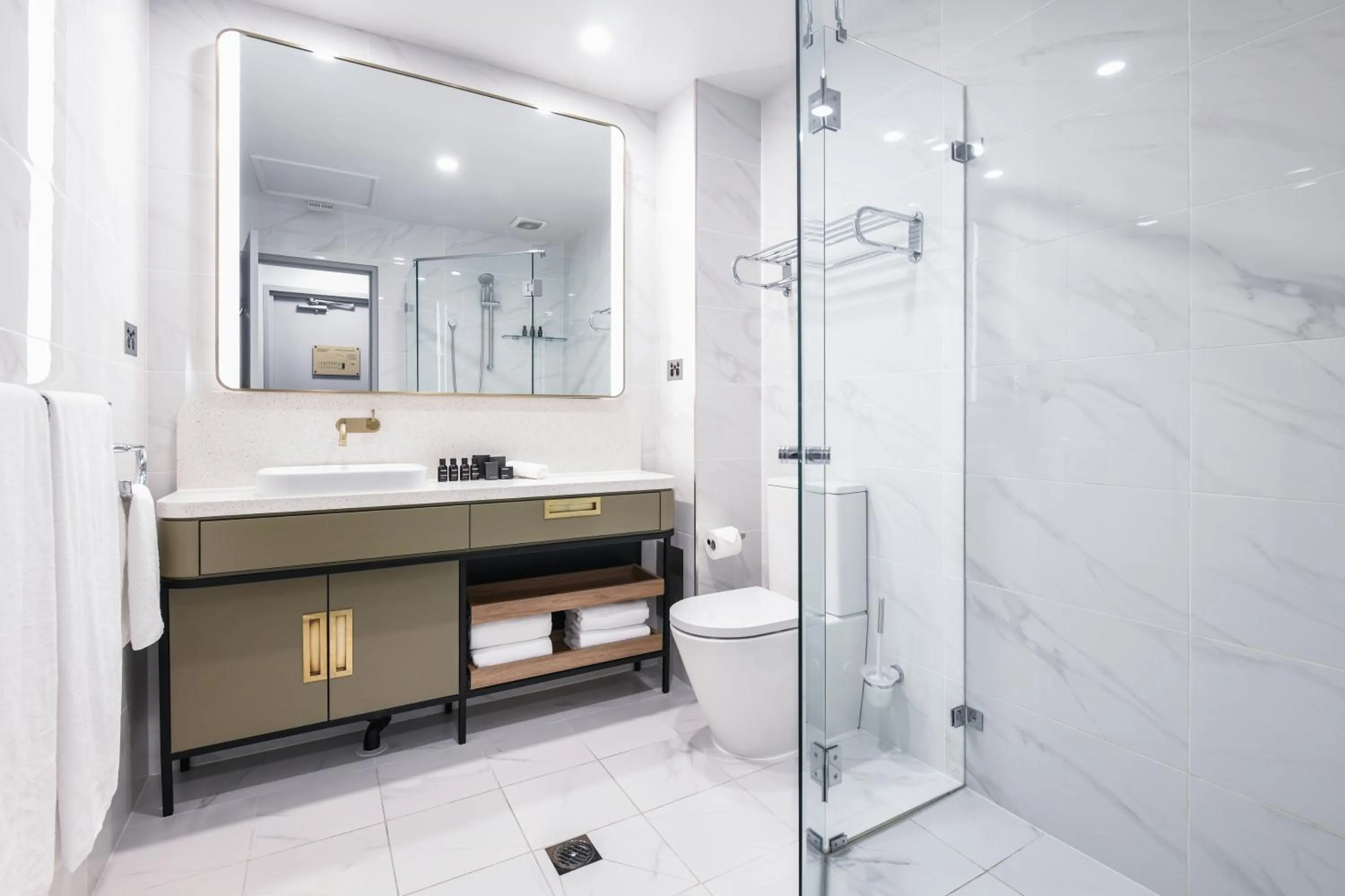 Shower in Powerhouse Hotel Tamworth by Rydges