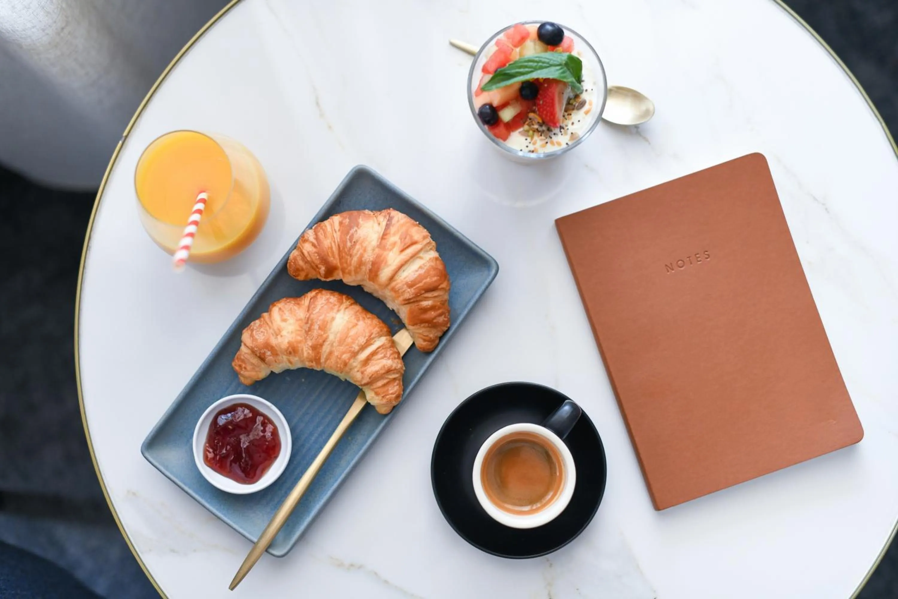 room service in Powerhouse Hotel Tamworth by Rydges