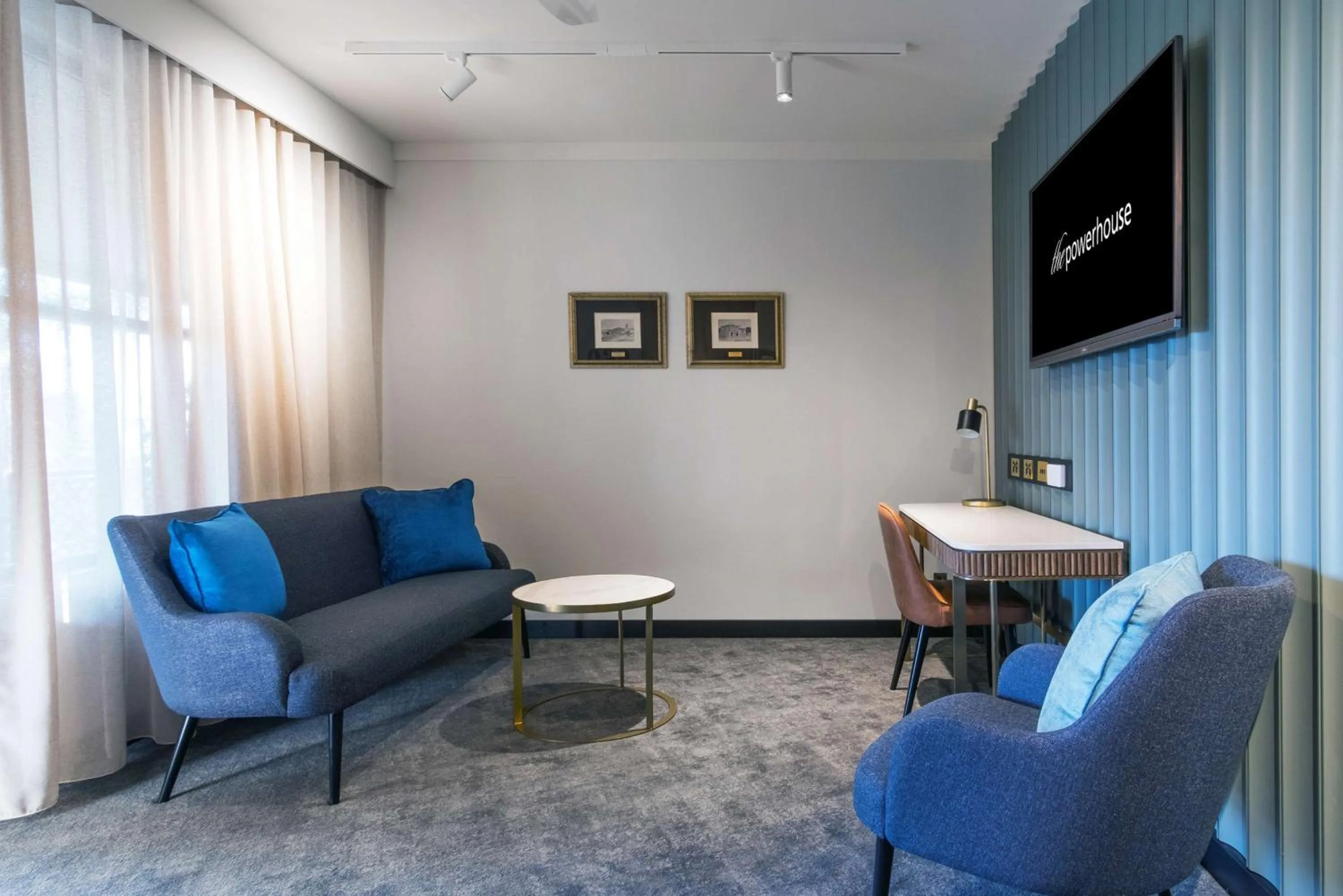 Photo of the whole room in Powerhouse Hotel Tamworth by Rydges