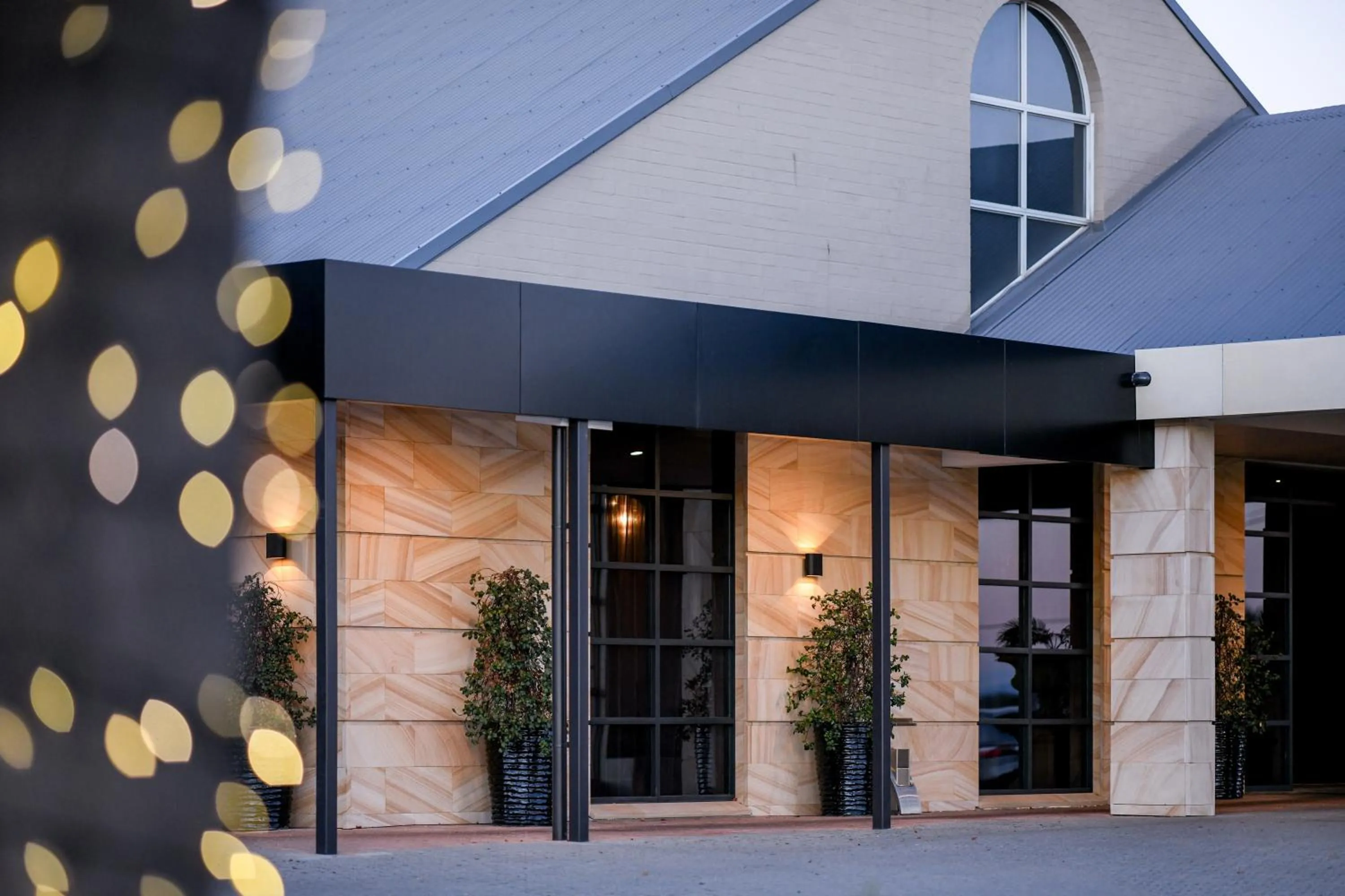 Property building in Powerhouse Hotel Tamworth by Rydges