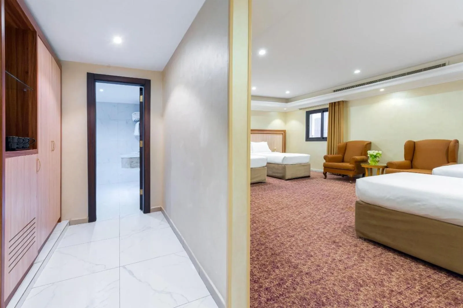 Bed in Palestine Hotel Makkah