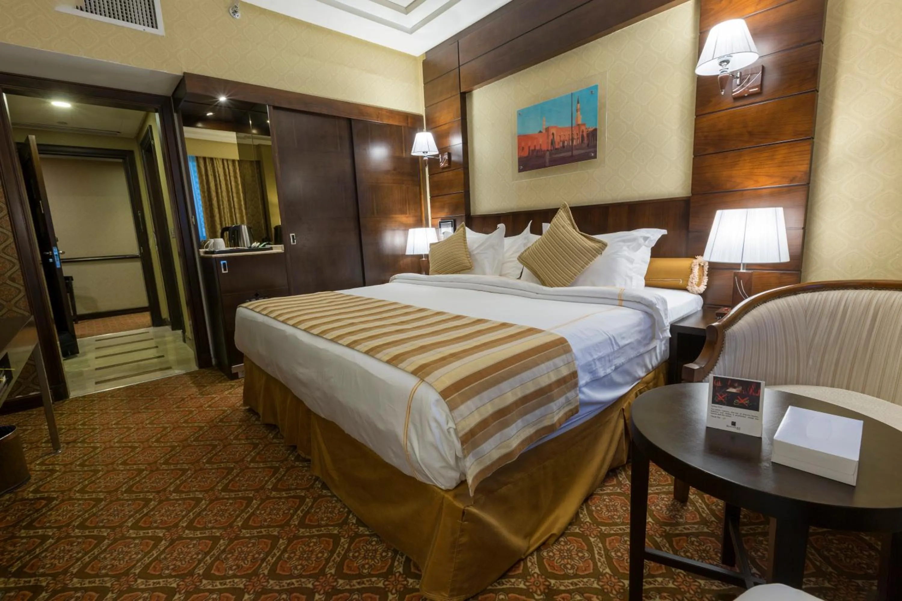 Bed in Ruve Al Madinah Hotel