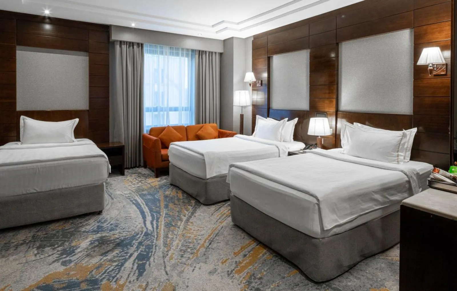 Bed in Ruve Al Madinah Hotel