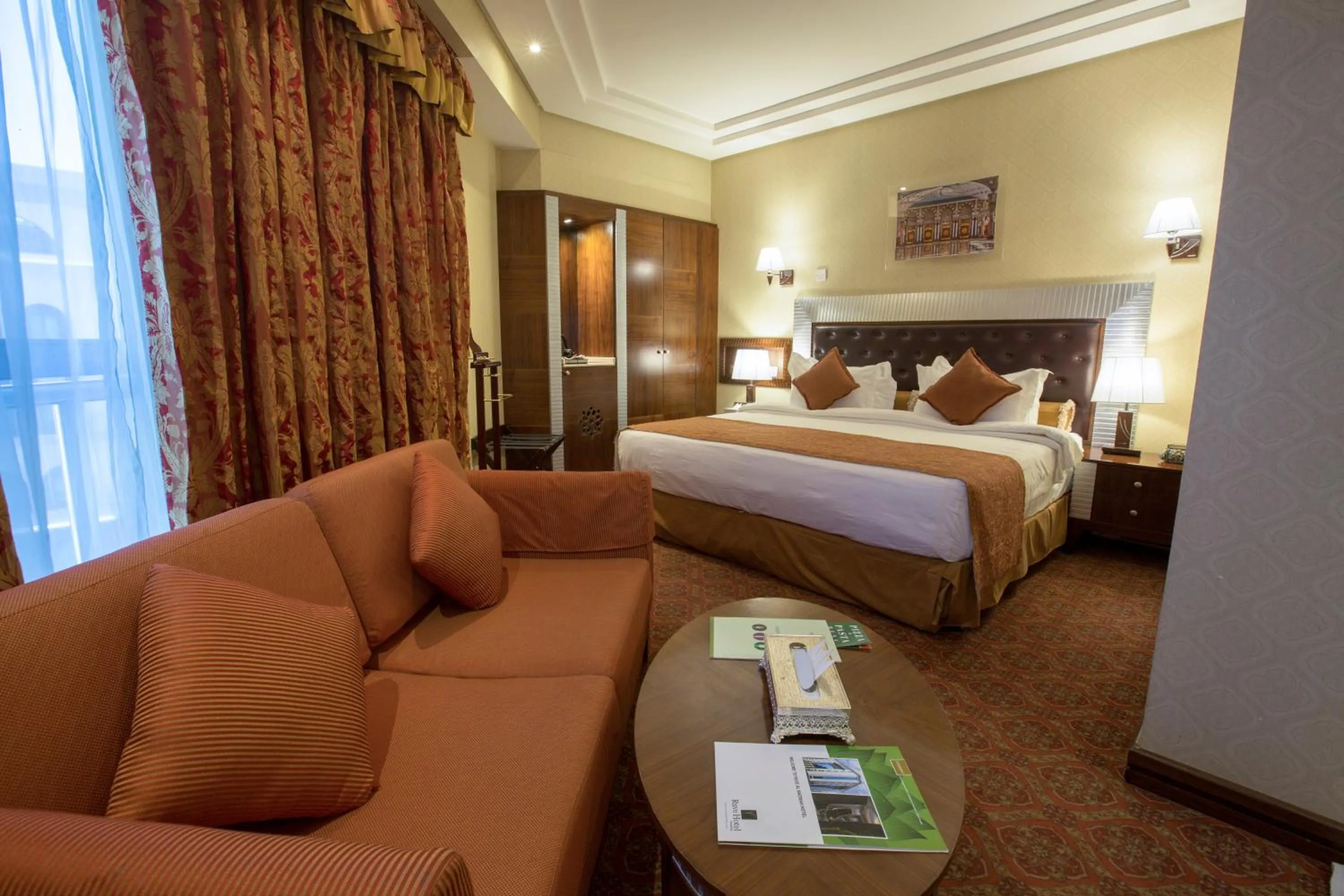 Bedroom, Bed in Ruve Al Madinah Hotel