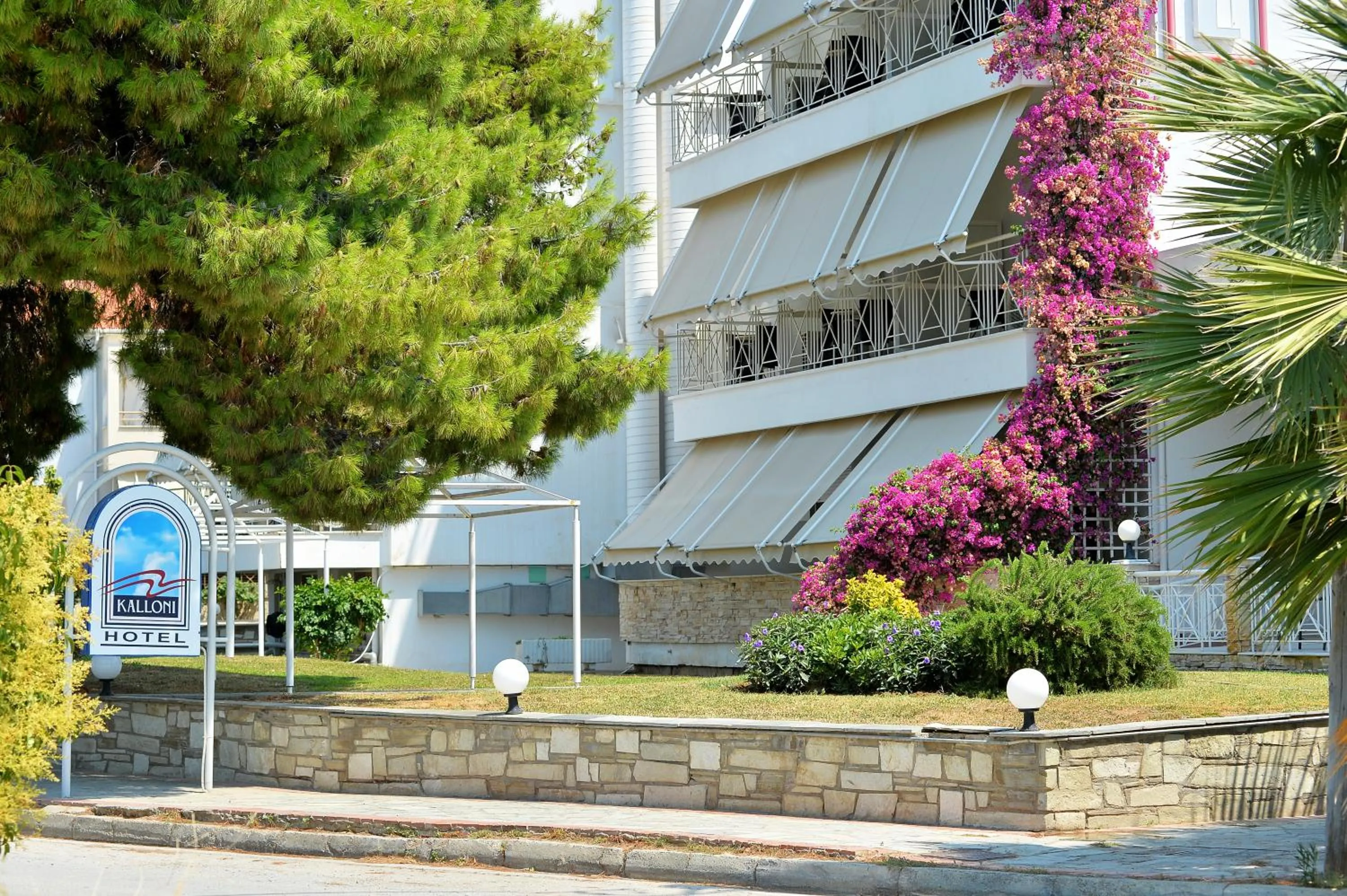 Property building in Hotel Kalloni