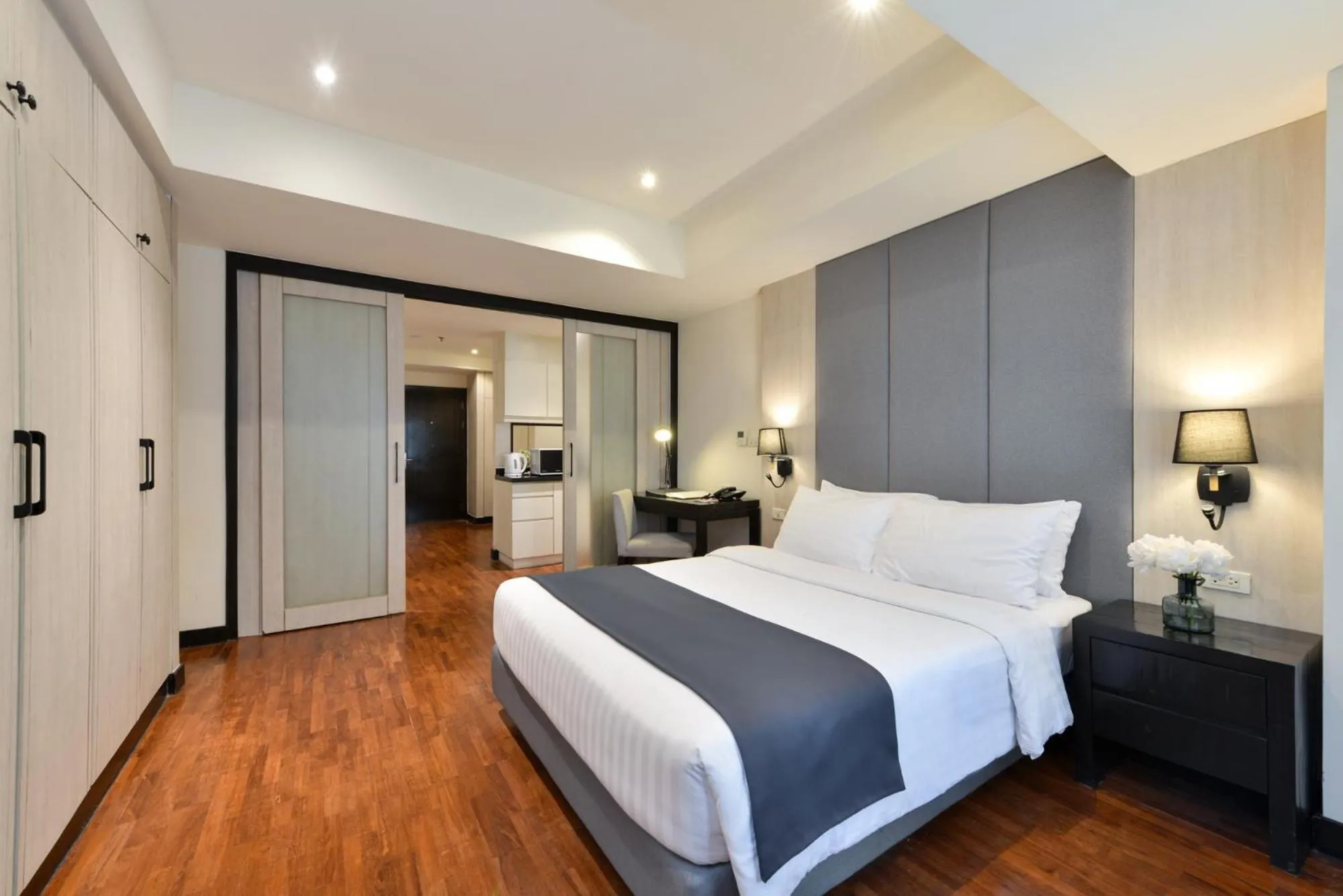 Bedroom, Bed in Abloom Exclusive Serviced Apartments