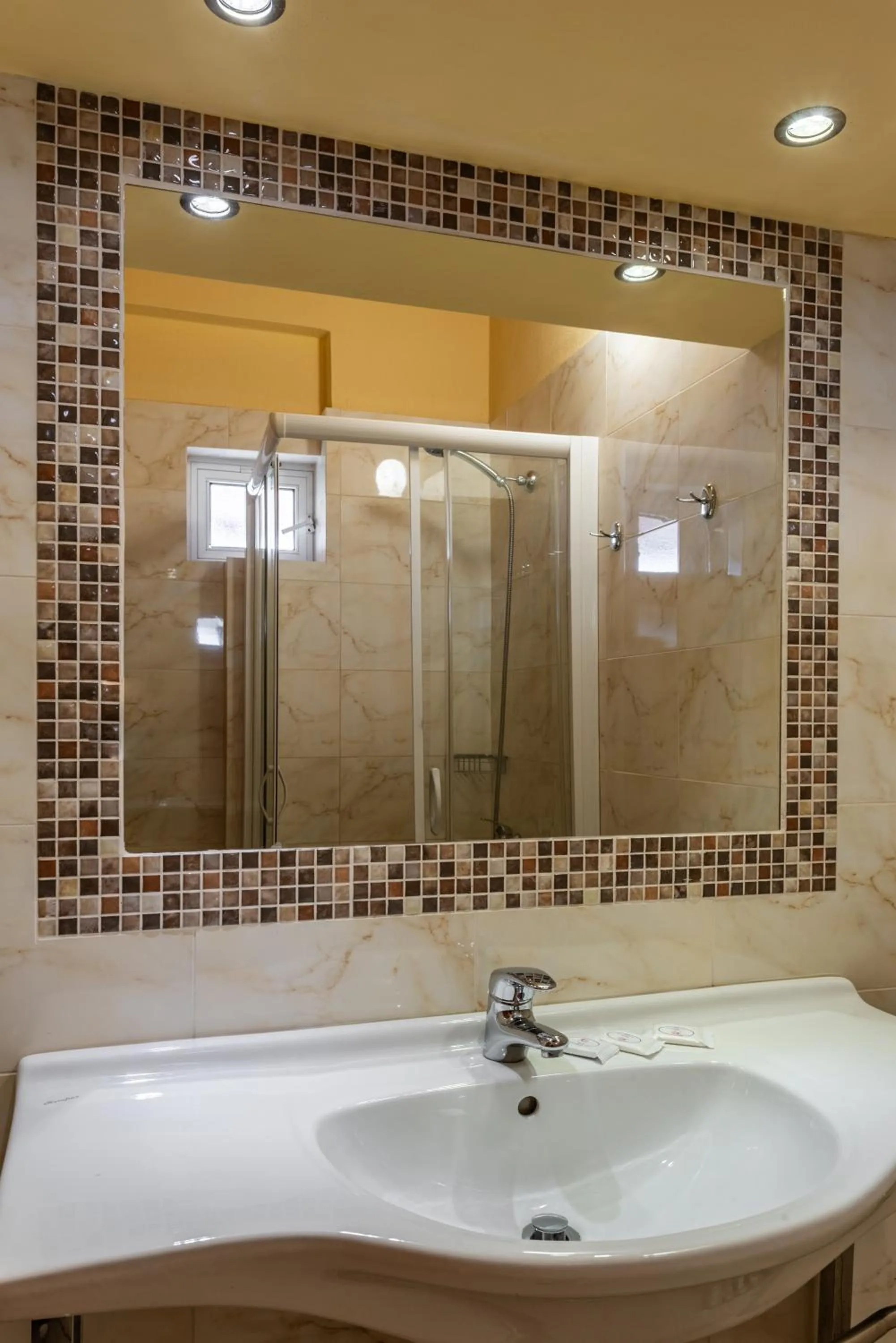 Bathroom in Village Inn Studios & Family Apartments