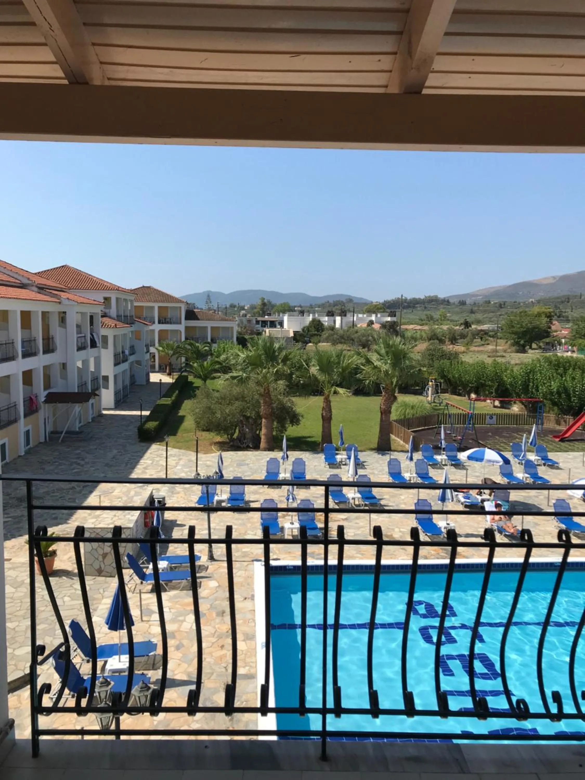 Day in Village Inn Studios & Family Apartments