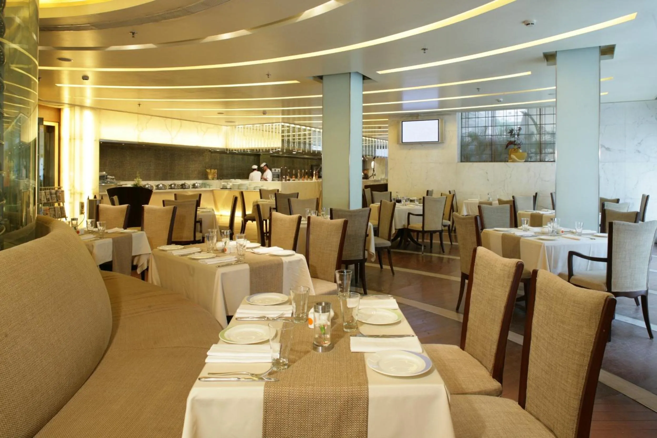 Restaurant/places to eat in Jaypee Siddharth