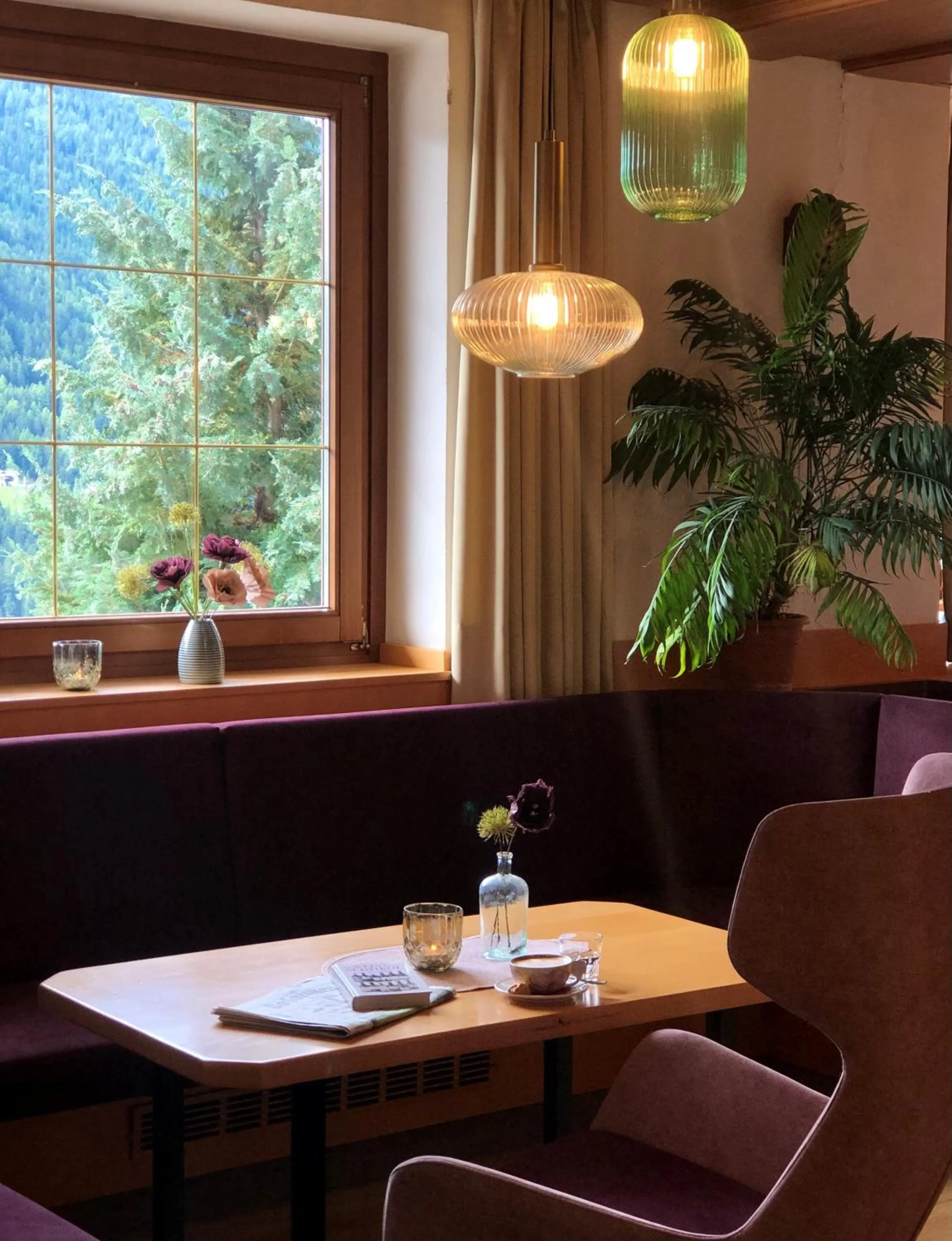 Seating area in Hotel Alpenland