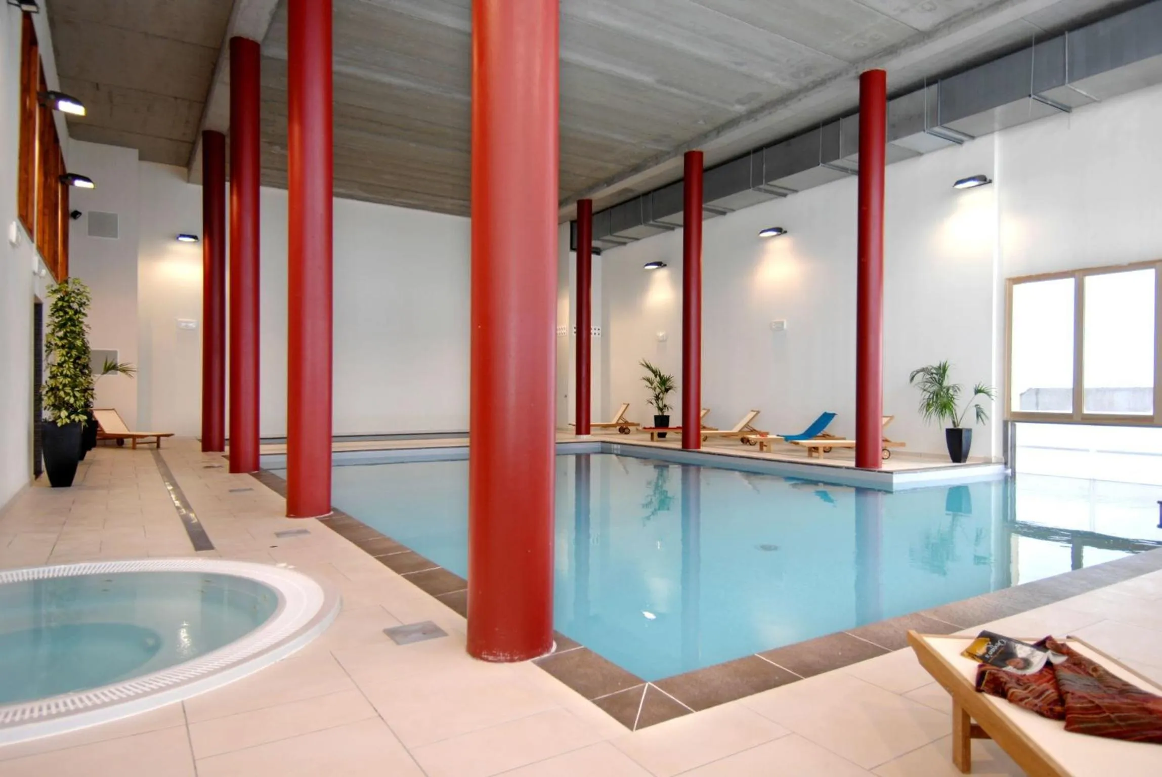 Swimming pool in Résidence Odalys Edenarc