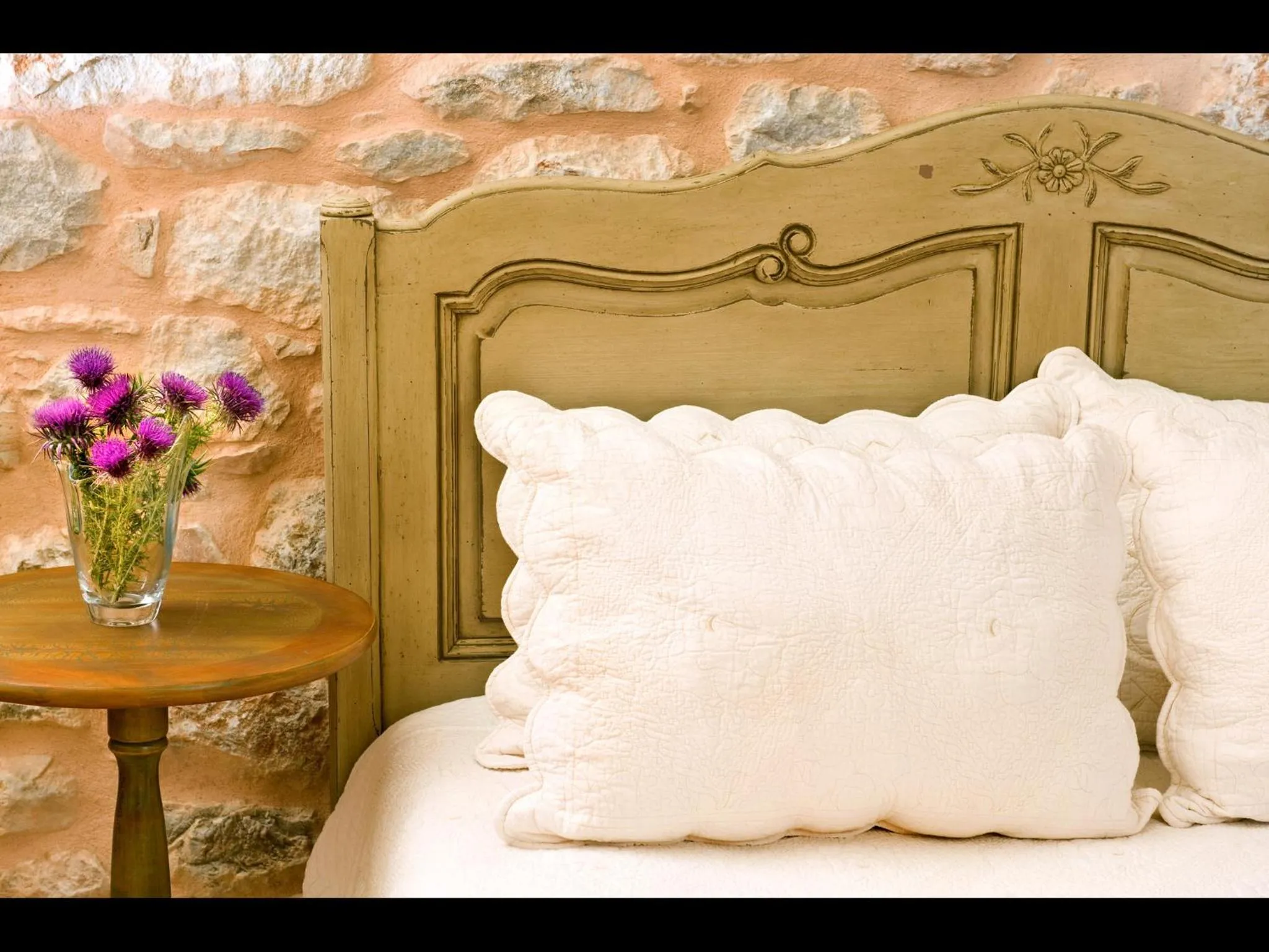 Decorative detail, Bed in Pandora