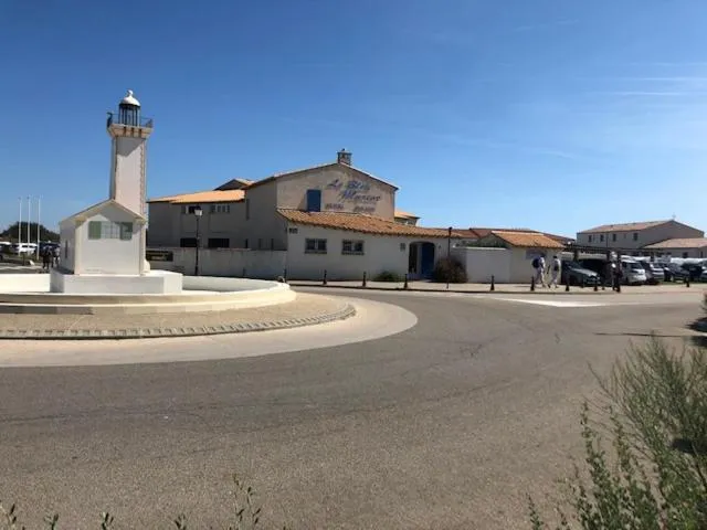 Hotel Le Bleu Marine