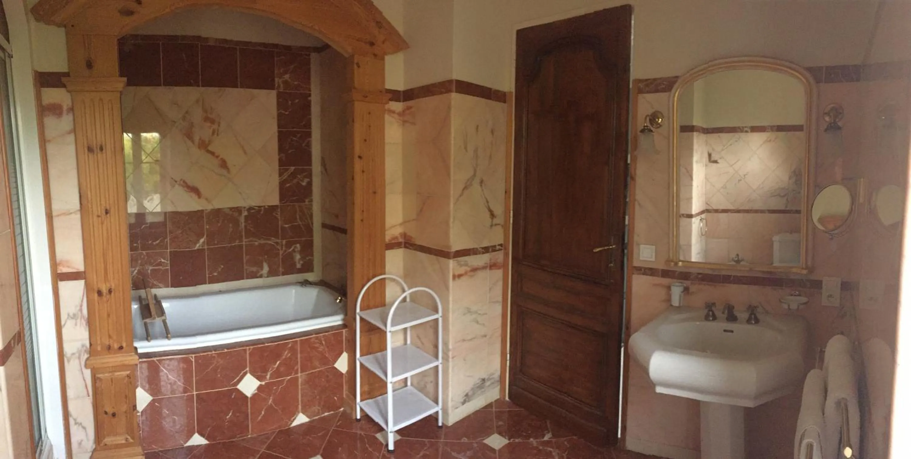 Bathroom in Domaine des Monges