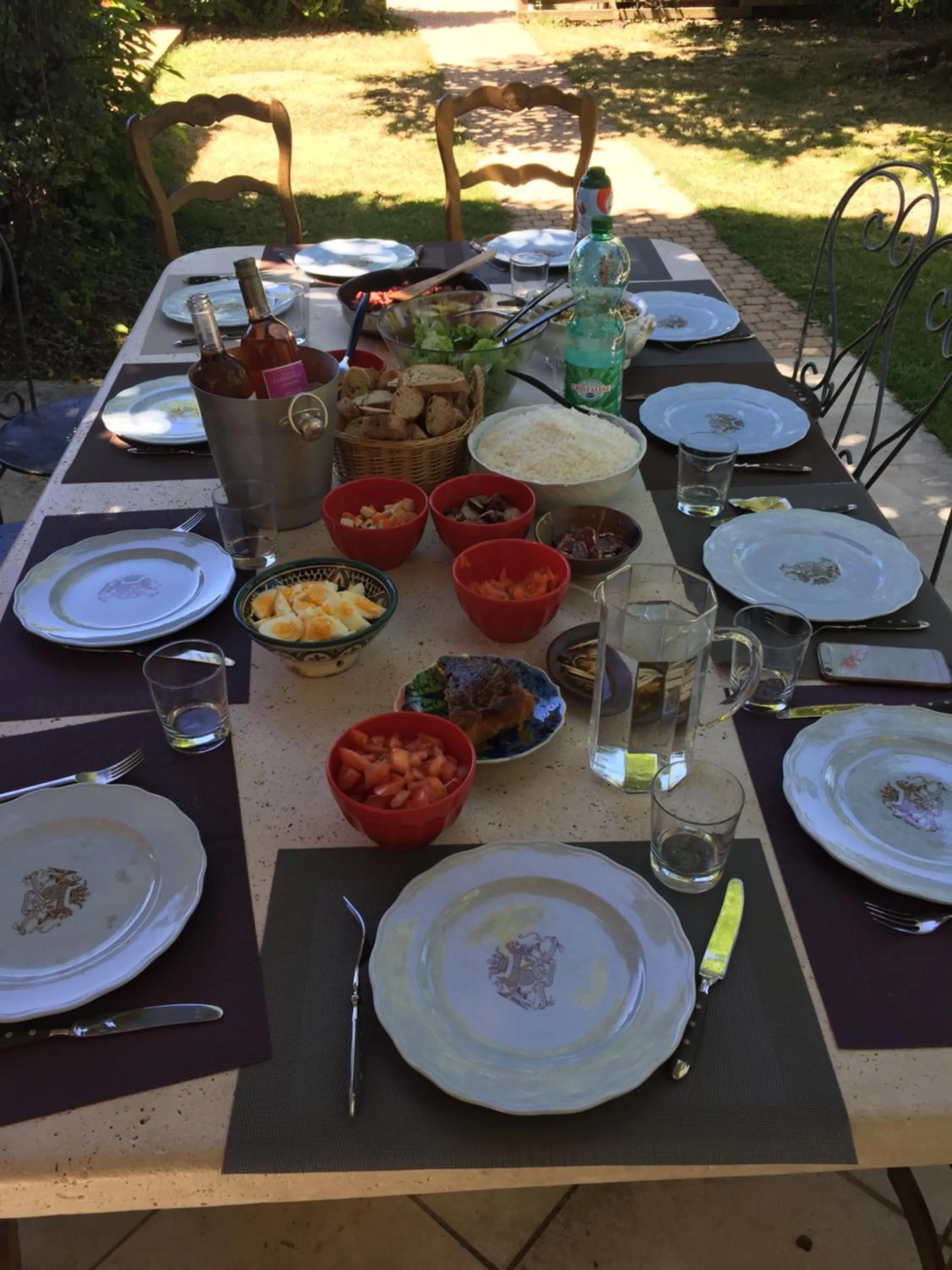 Breakfast in Domaine des Monges