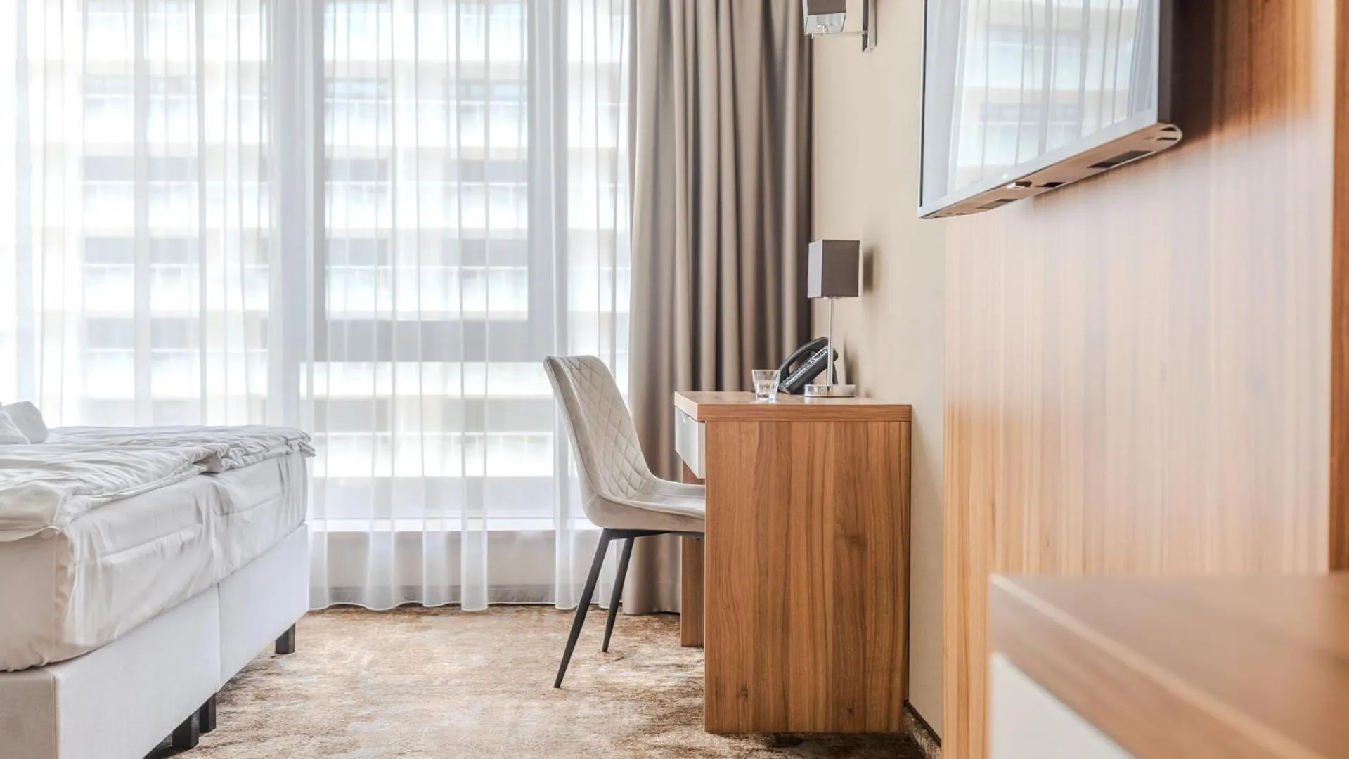 Bed in Baltic Plaza Hotel Medi Spa