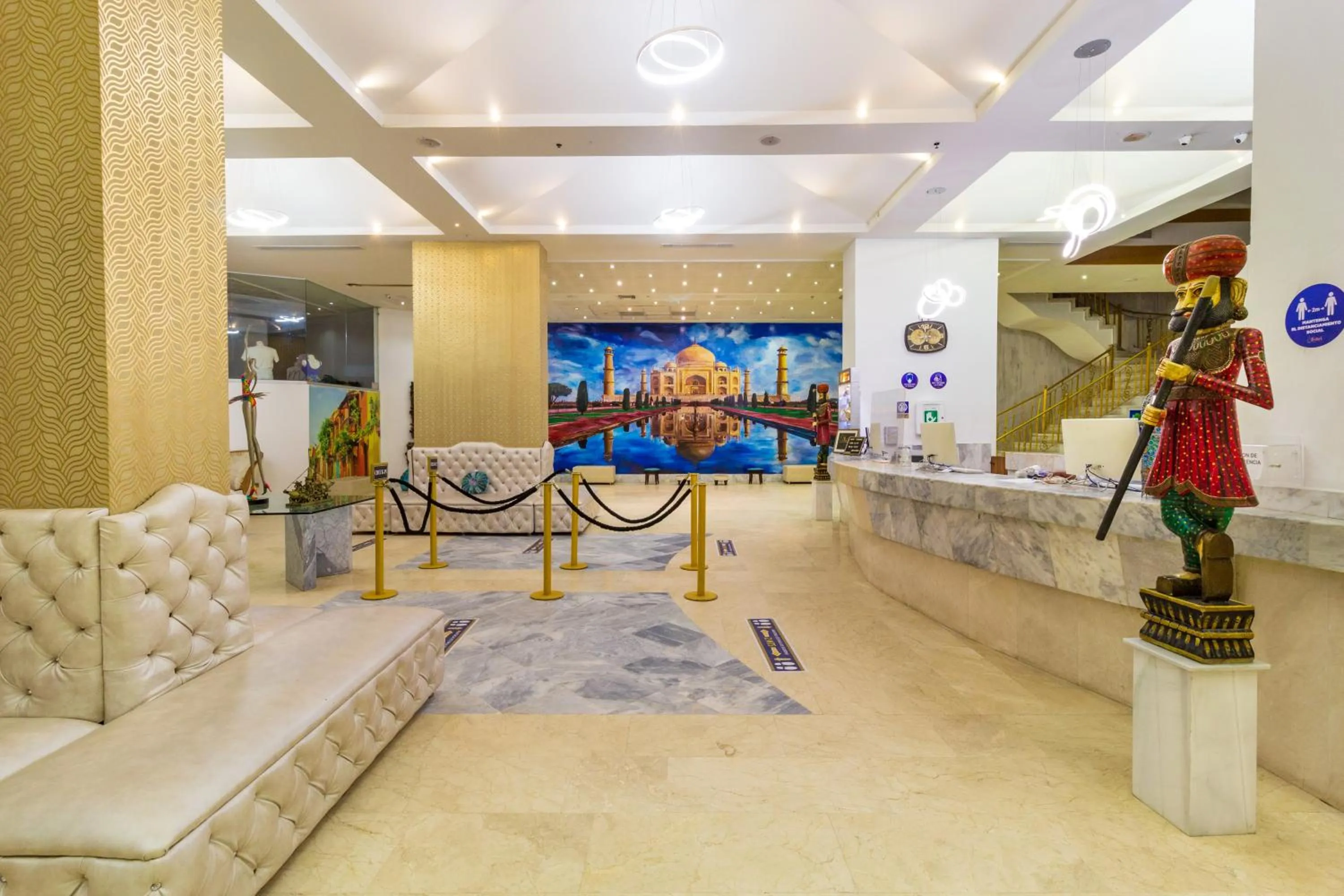 Lobby or reception in Hotel Cartagena Dubai