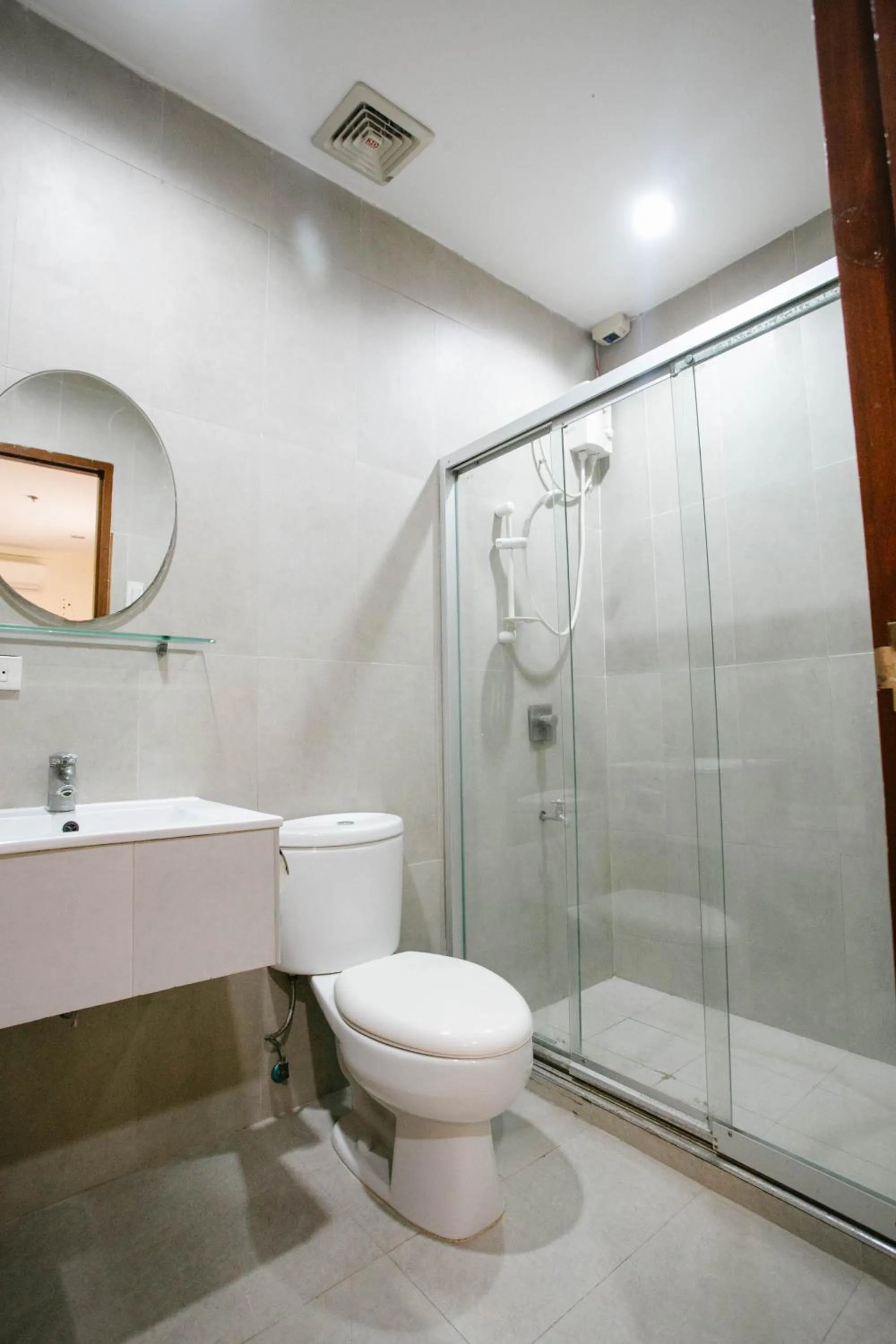 Diamond Suites and Residences