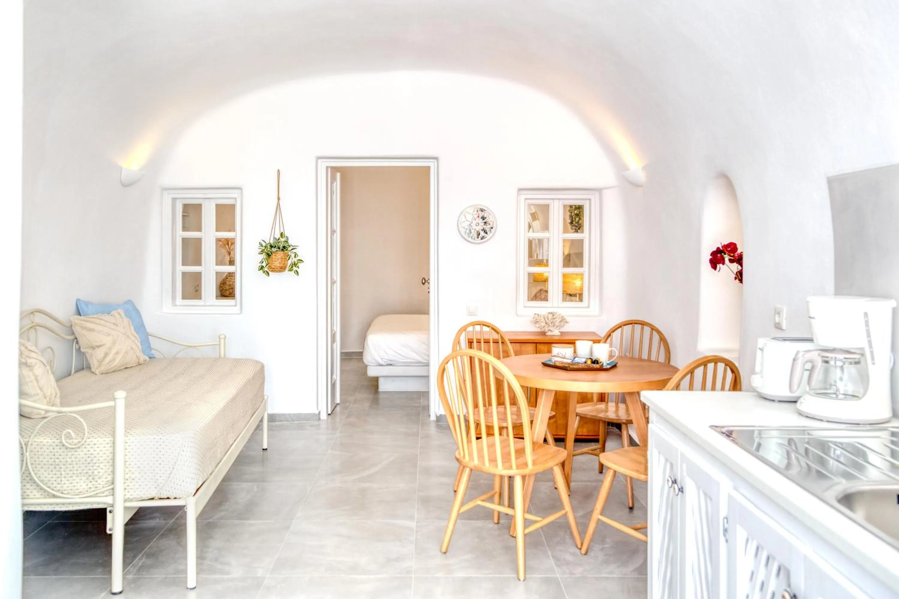 Kitchen or kitchenette in Aris Caves