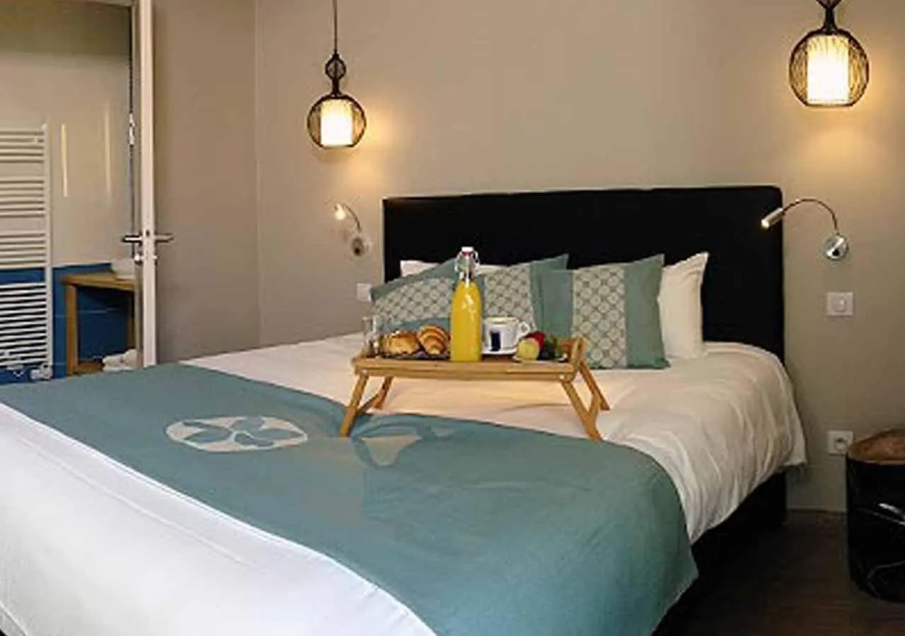 Bed in Logis - Auberge de l'Abbaye