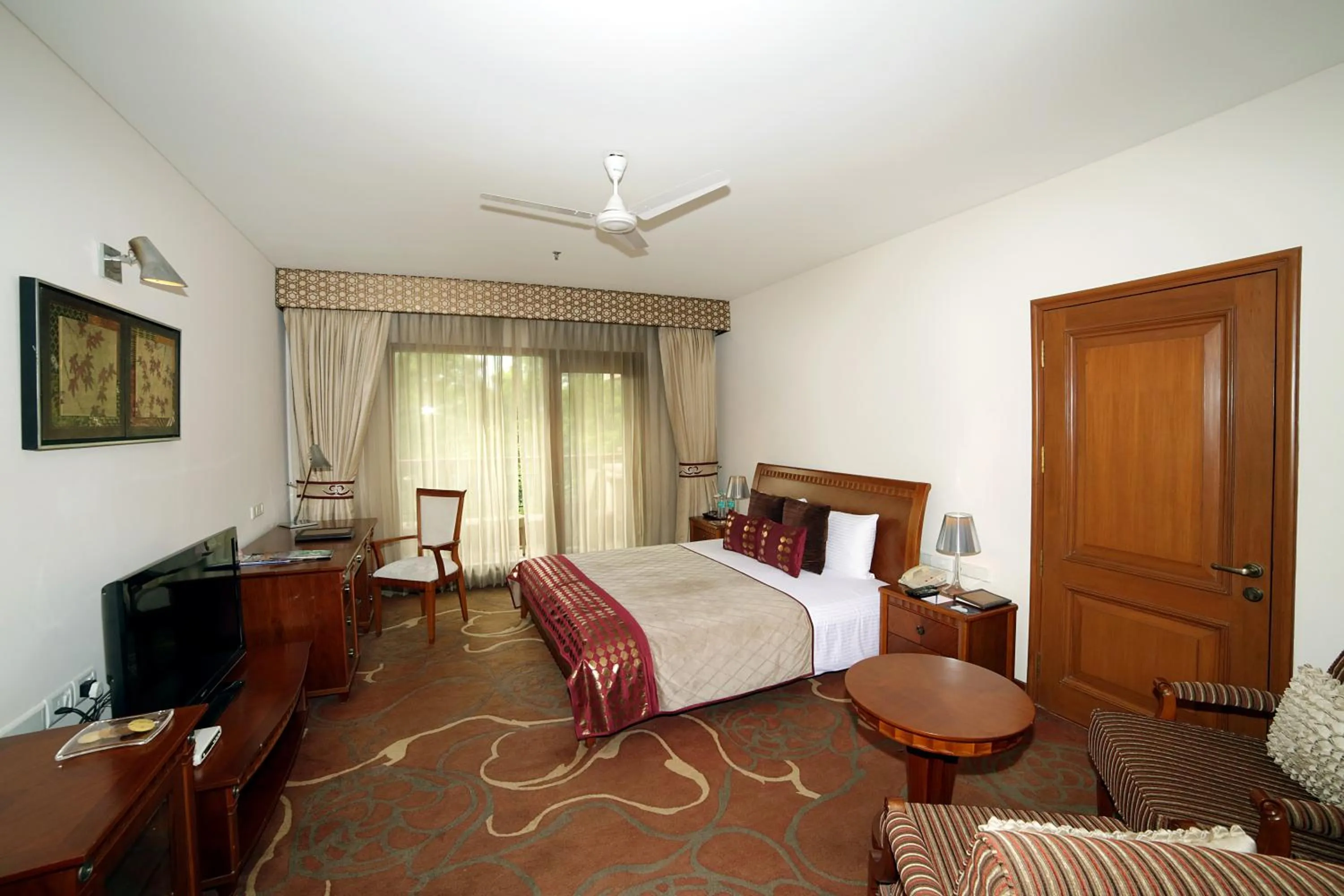 Day, Bed in Jaypee Palace Hotel