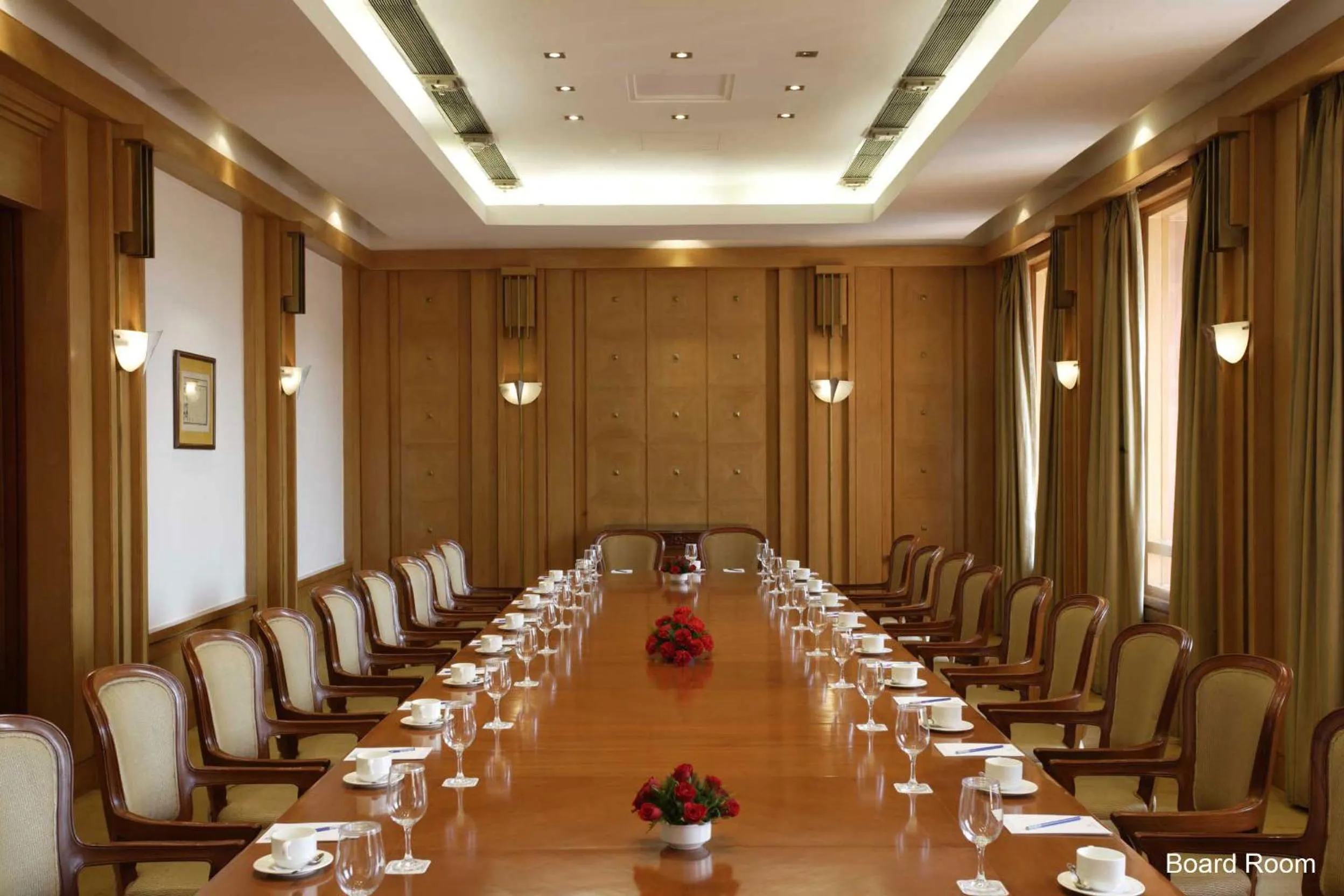 Business facilities in Jaypee Palace Hotel