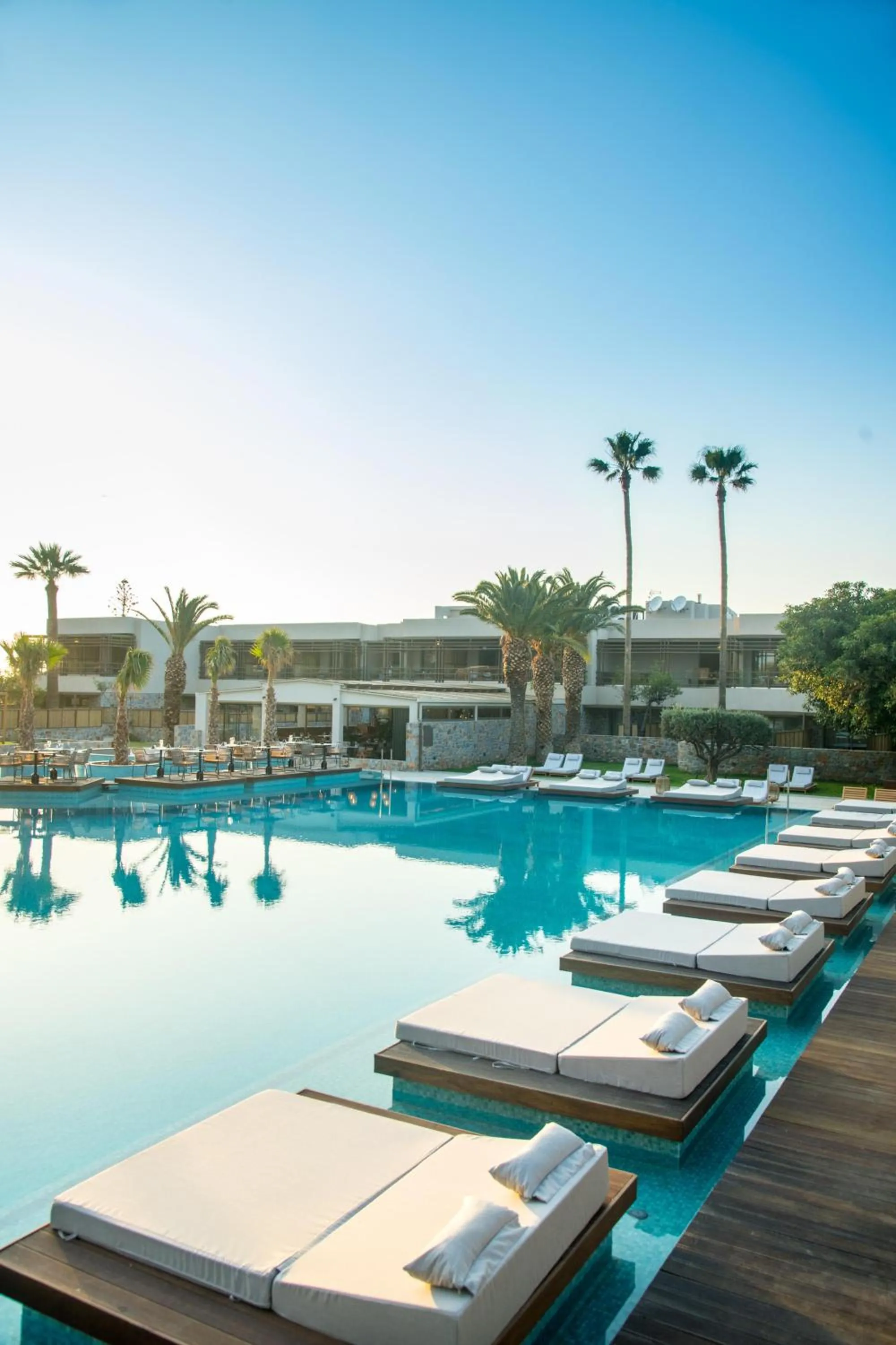 Swimming pool in KING MINOS RETREAT Resort & Spa