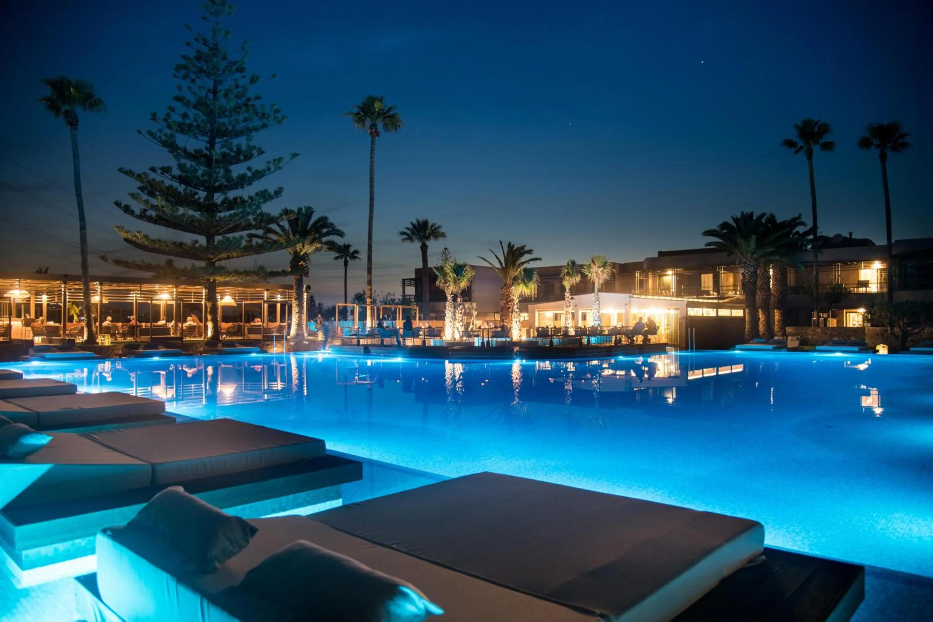 Swimming pool in KING MINOS RETREAT Resort & Spa